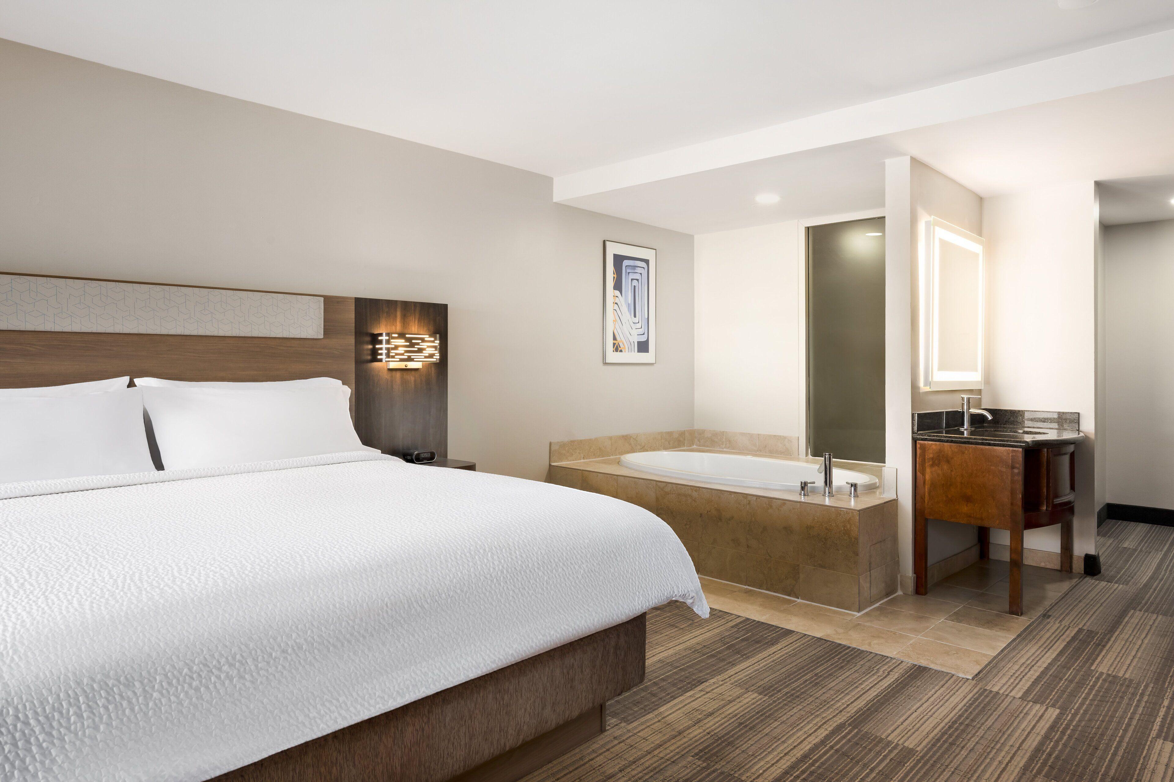 King Room Spa Bath