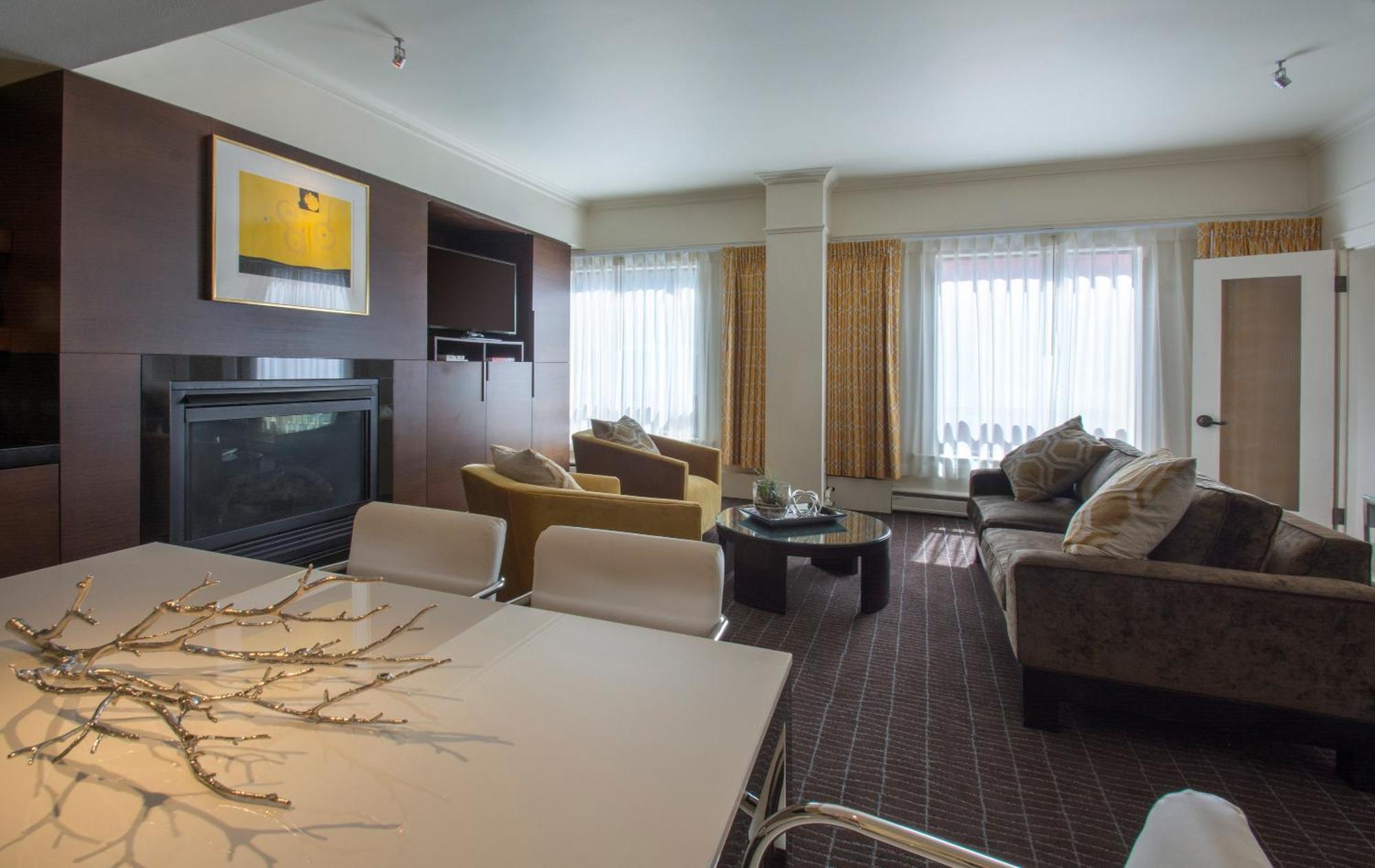 One-Bedroom Suite