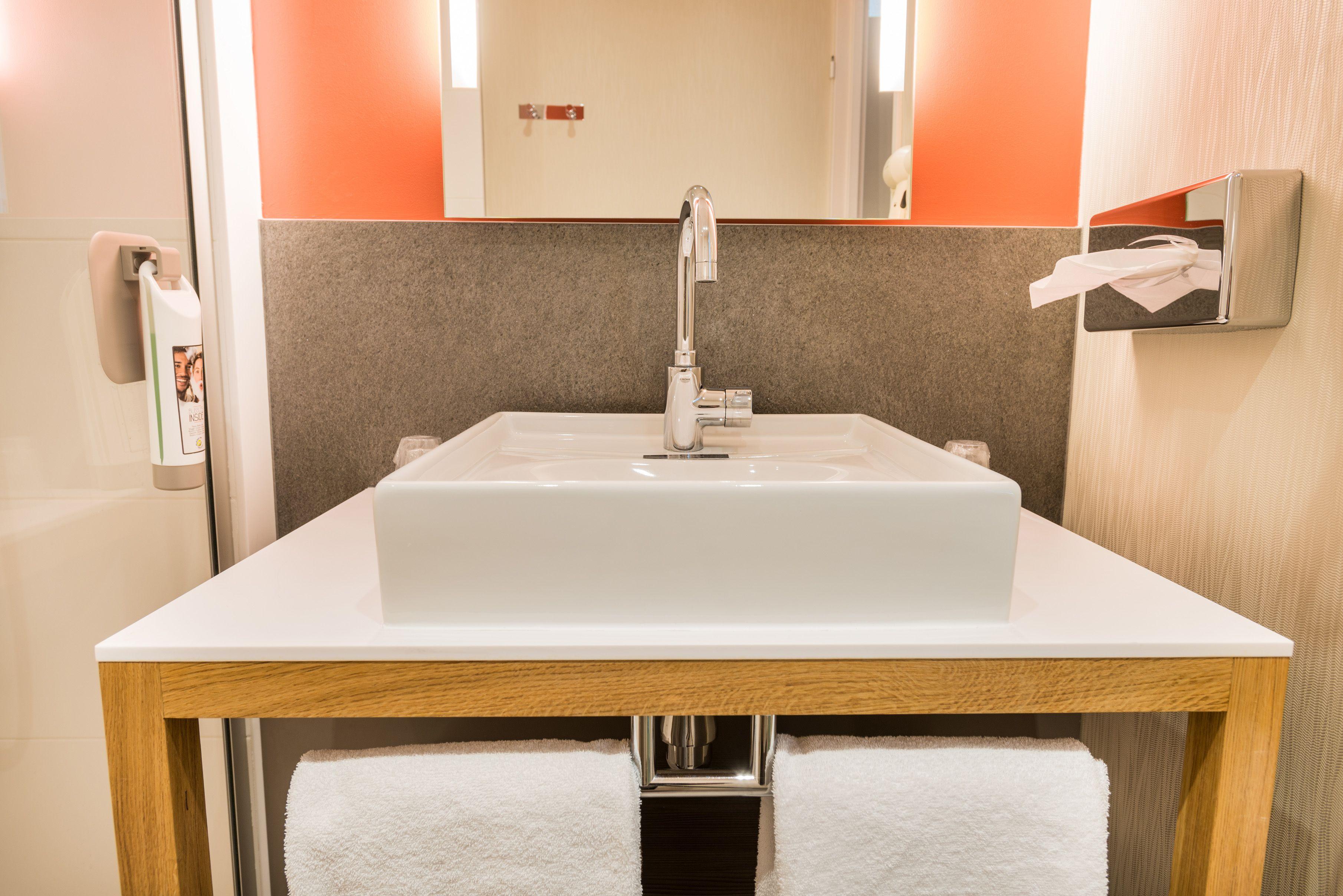 Standard Room 1 Double Bed 2 Single Beds