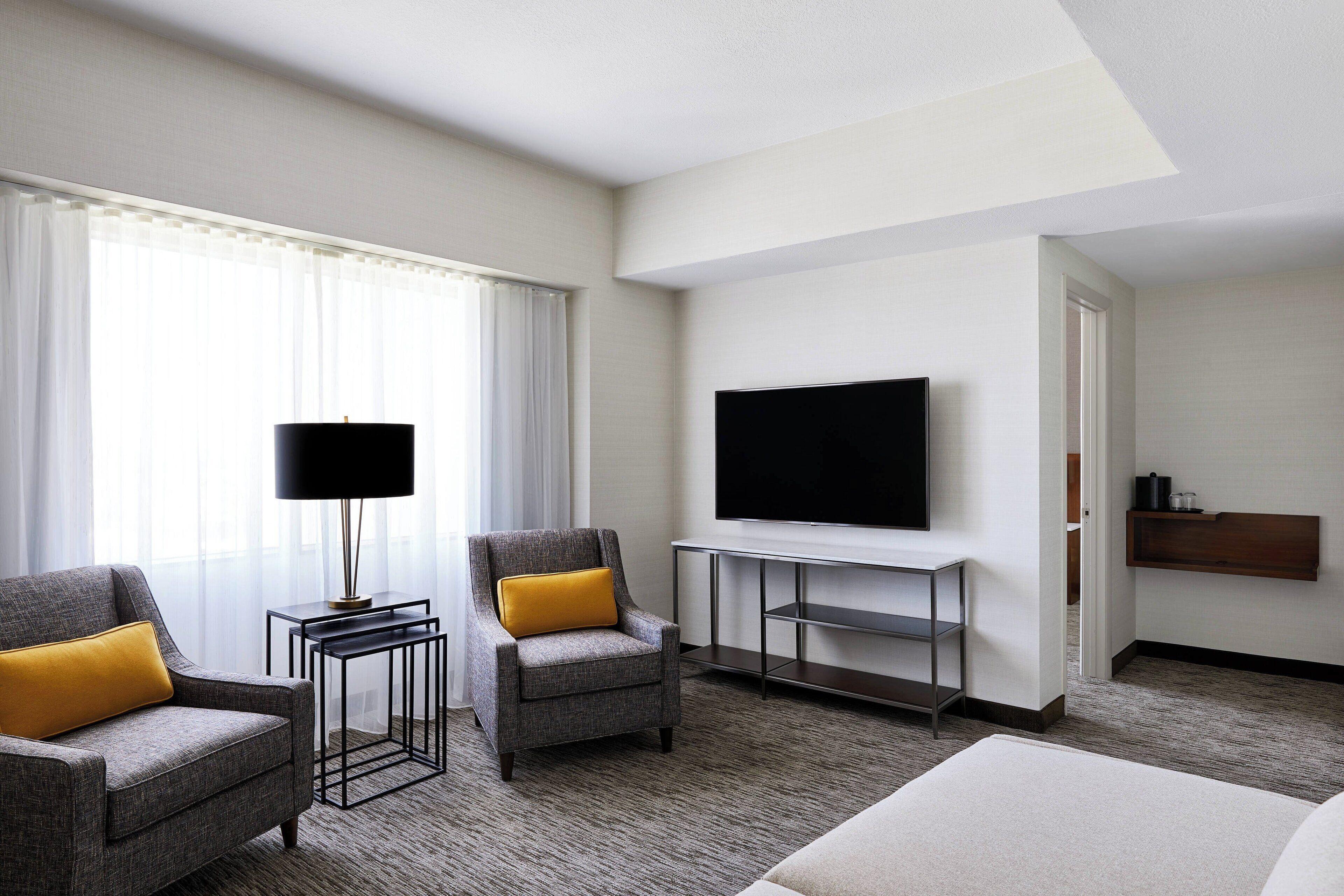 One Bedroom Junior Suite King Bed