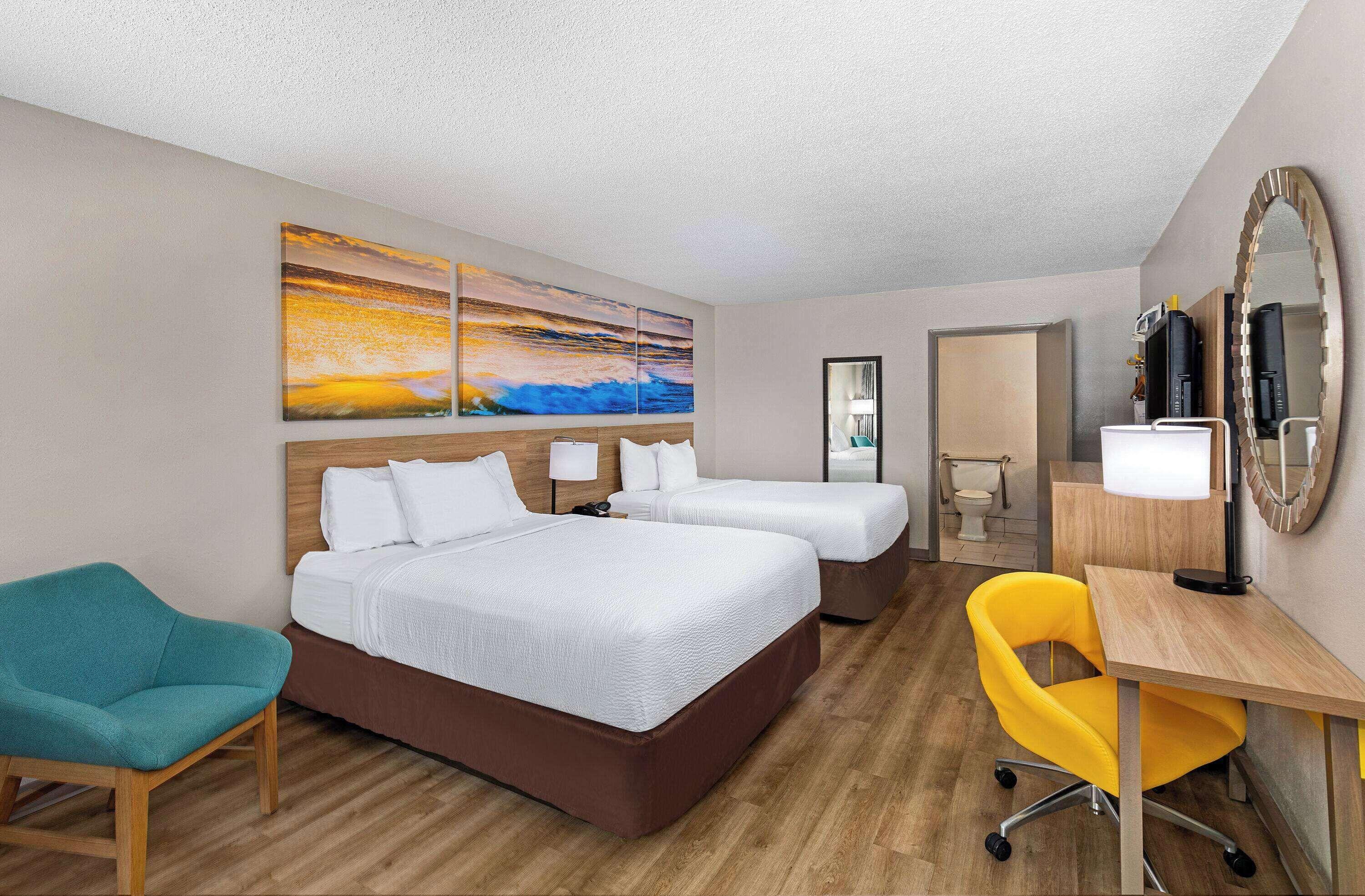 2 Queen Beds, Mobility Accessible Room, First Floor, Non-Smoking