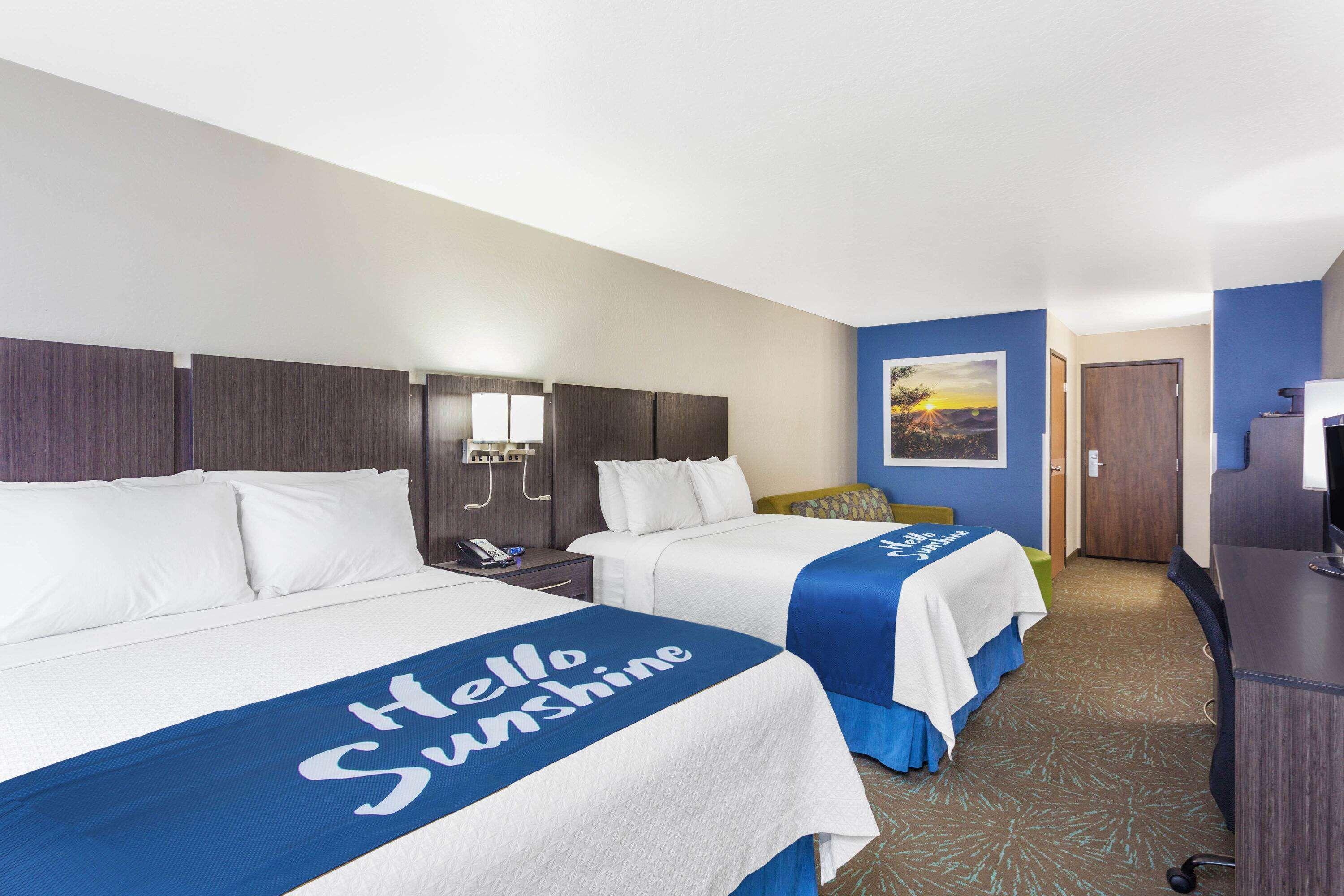 Queen Room Two Queen Beds Non-Smoking No pets allowed