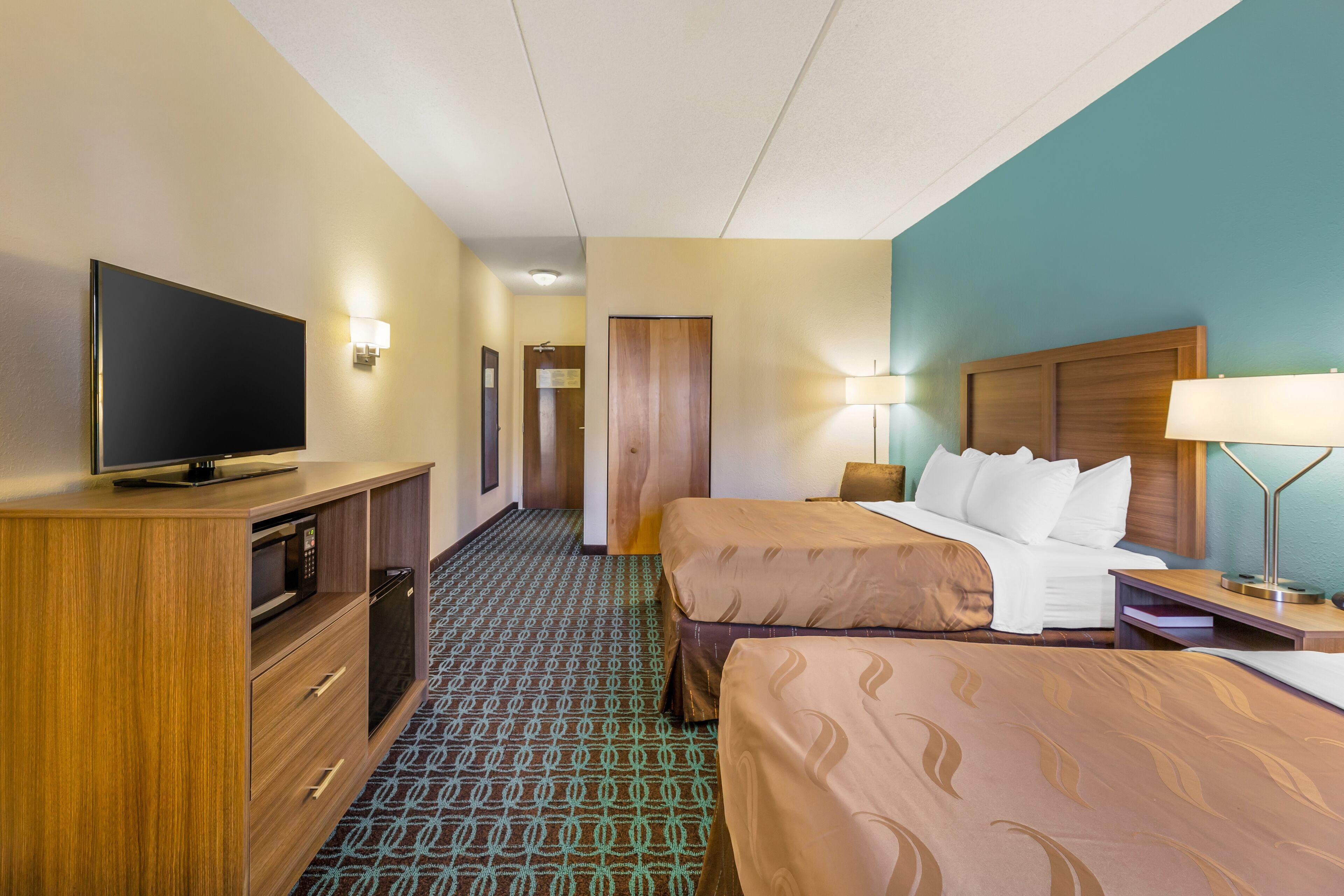 Quadruple Room Two Queen Beds Non Smoking