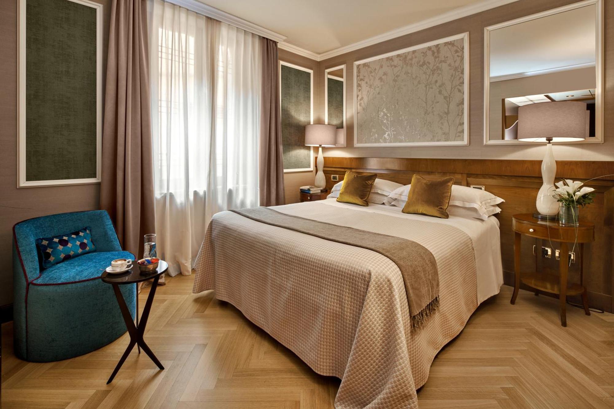 Double Room French Bed