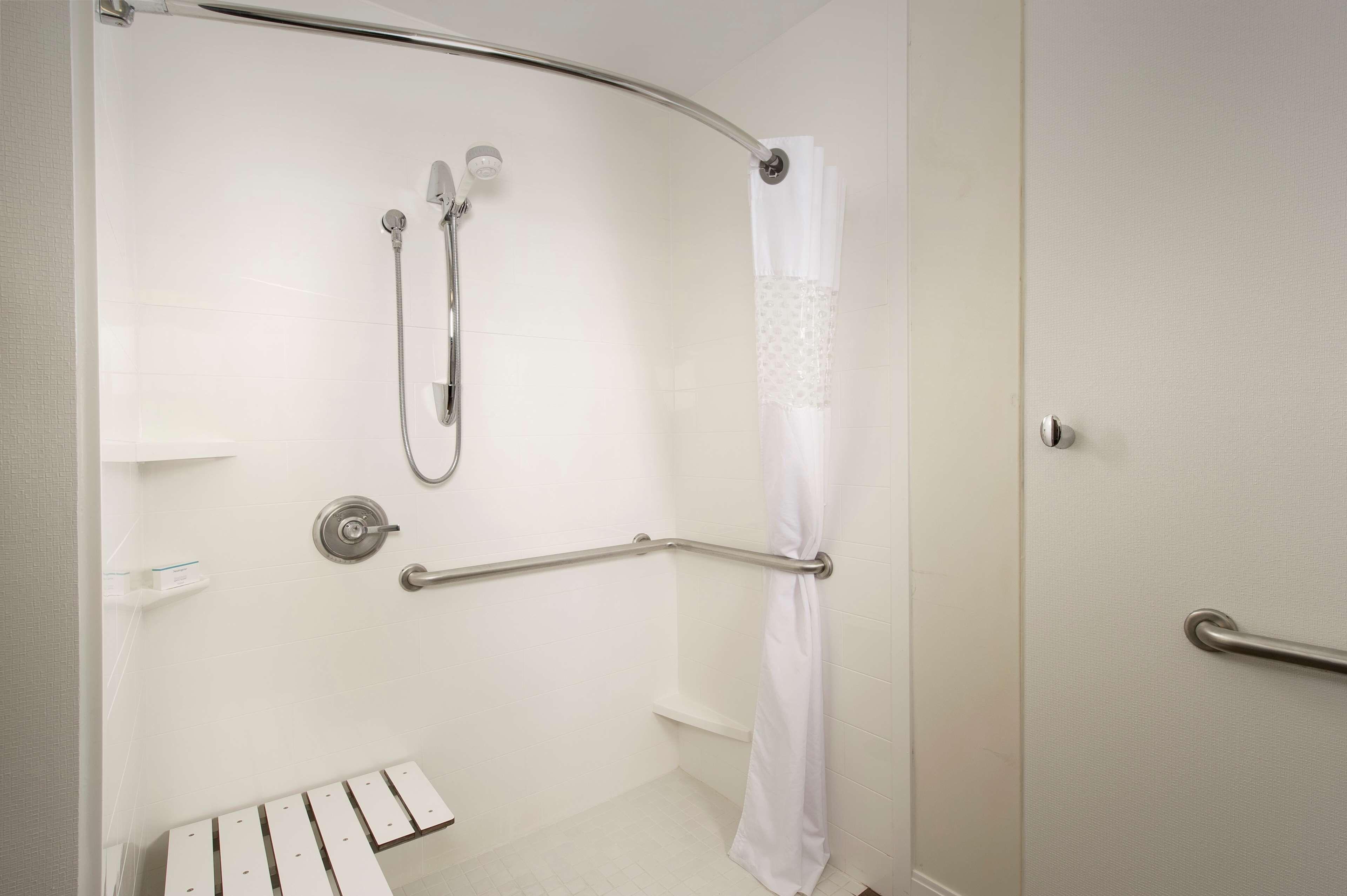 King Room Mobility Access or Non-Smoking