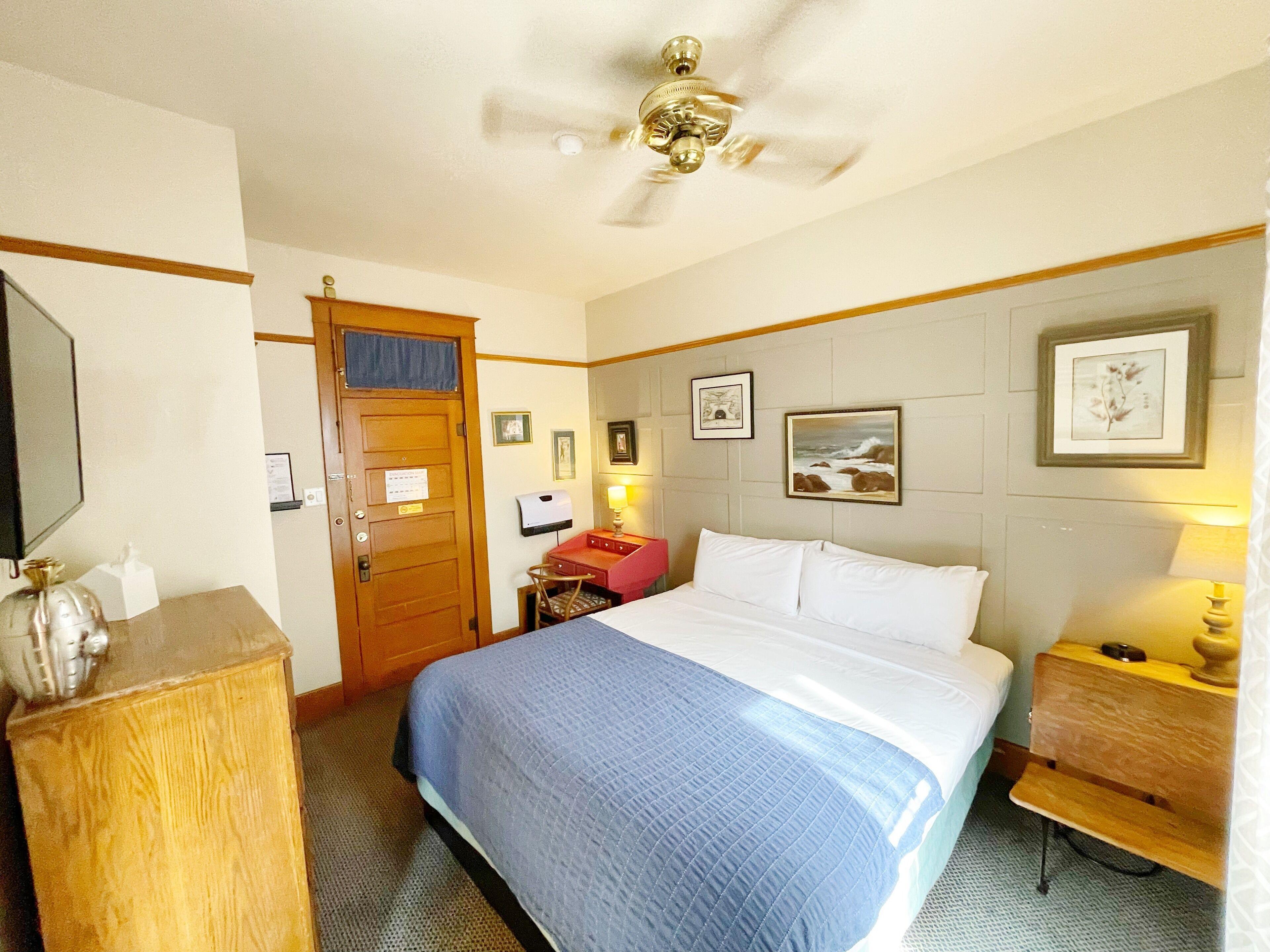 Queen Room