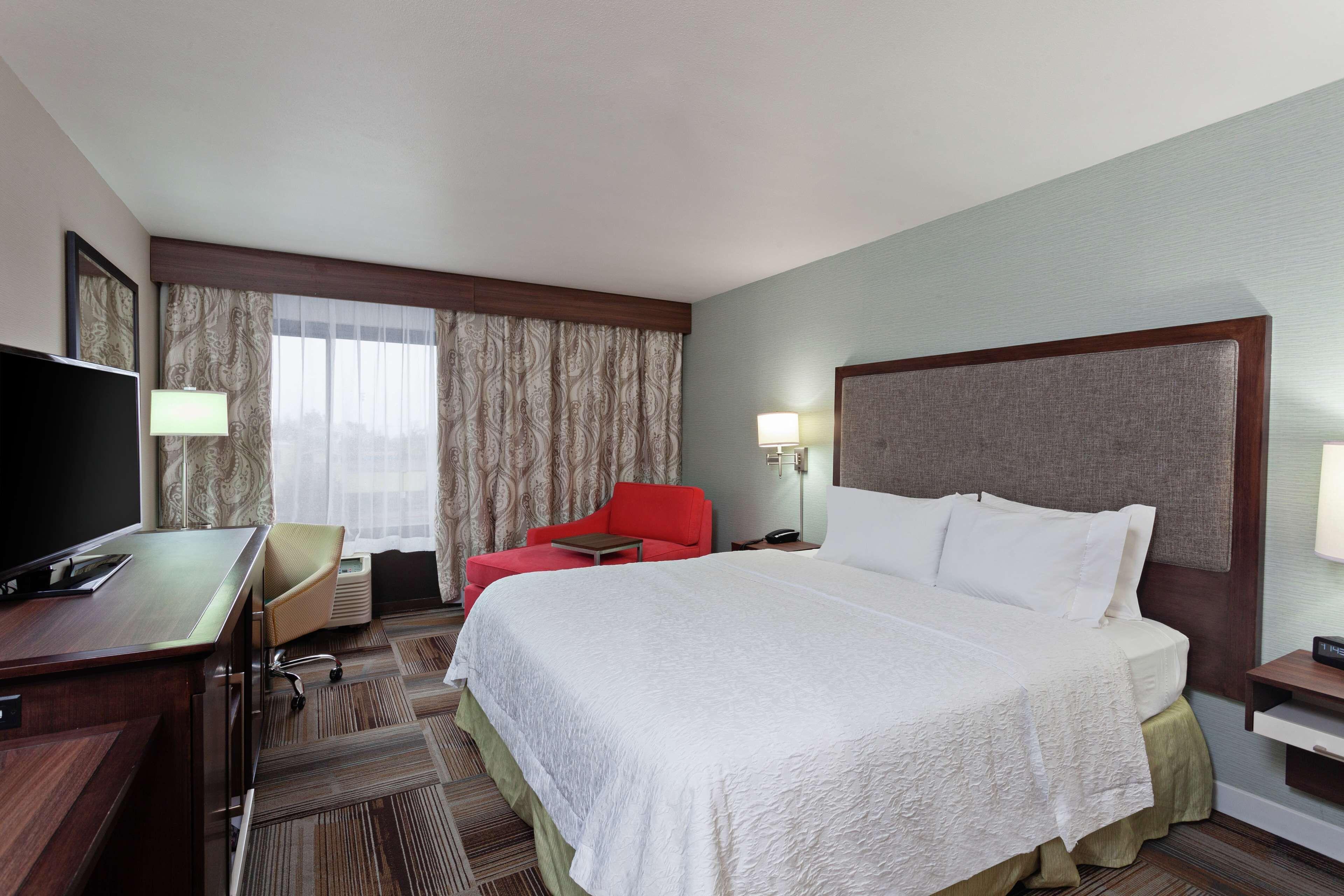 King Room Mobility Access or Non-Smoking