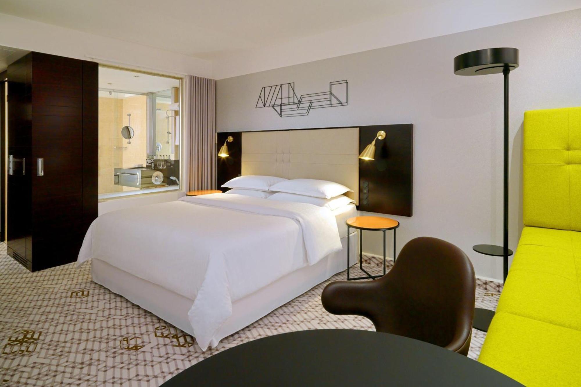 Premium King Room