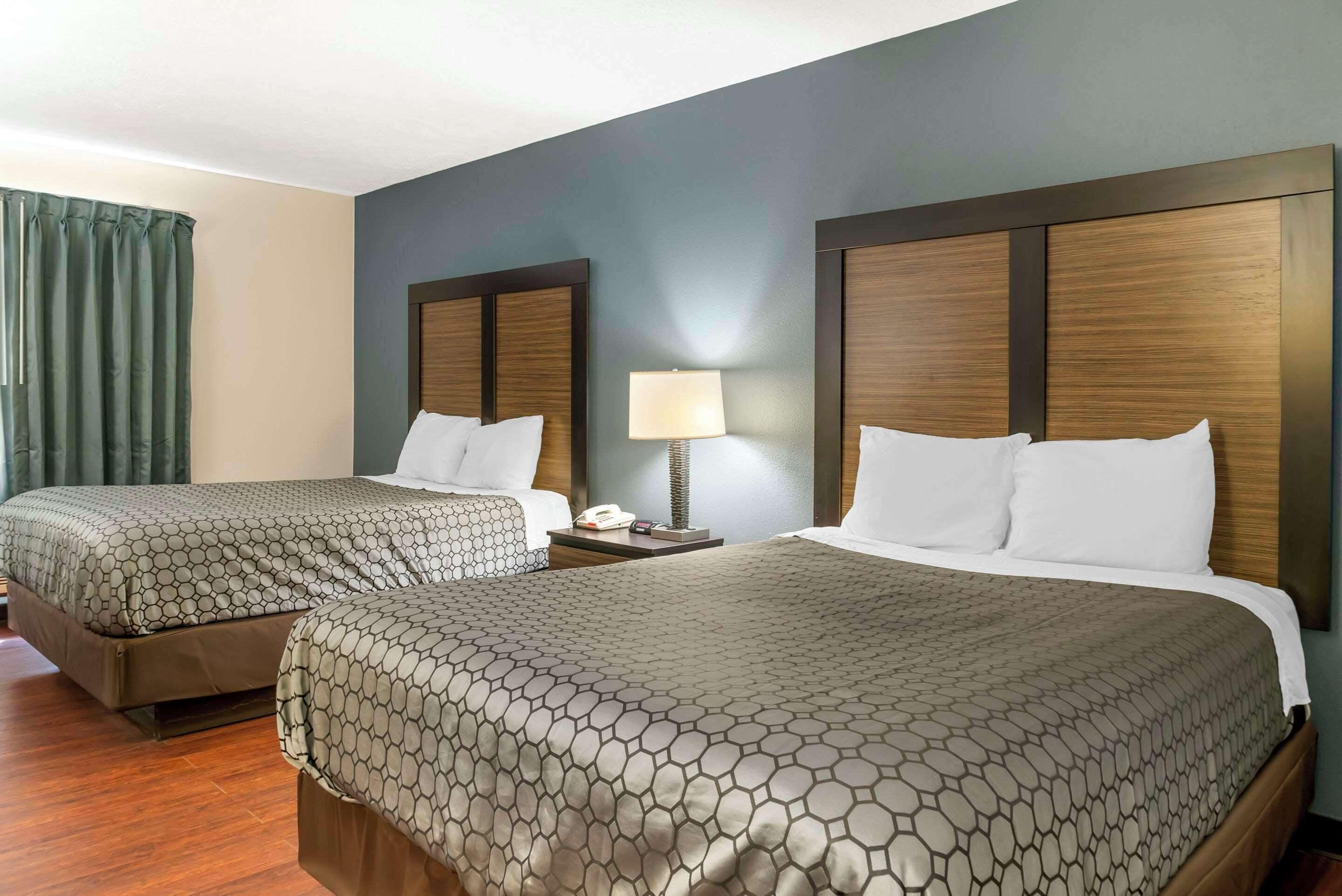 Double Room with Two Double Beds - Non-Smoking