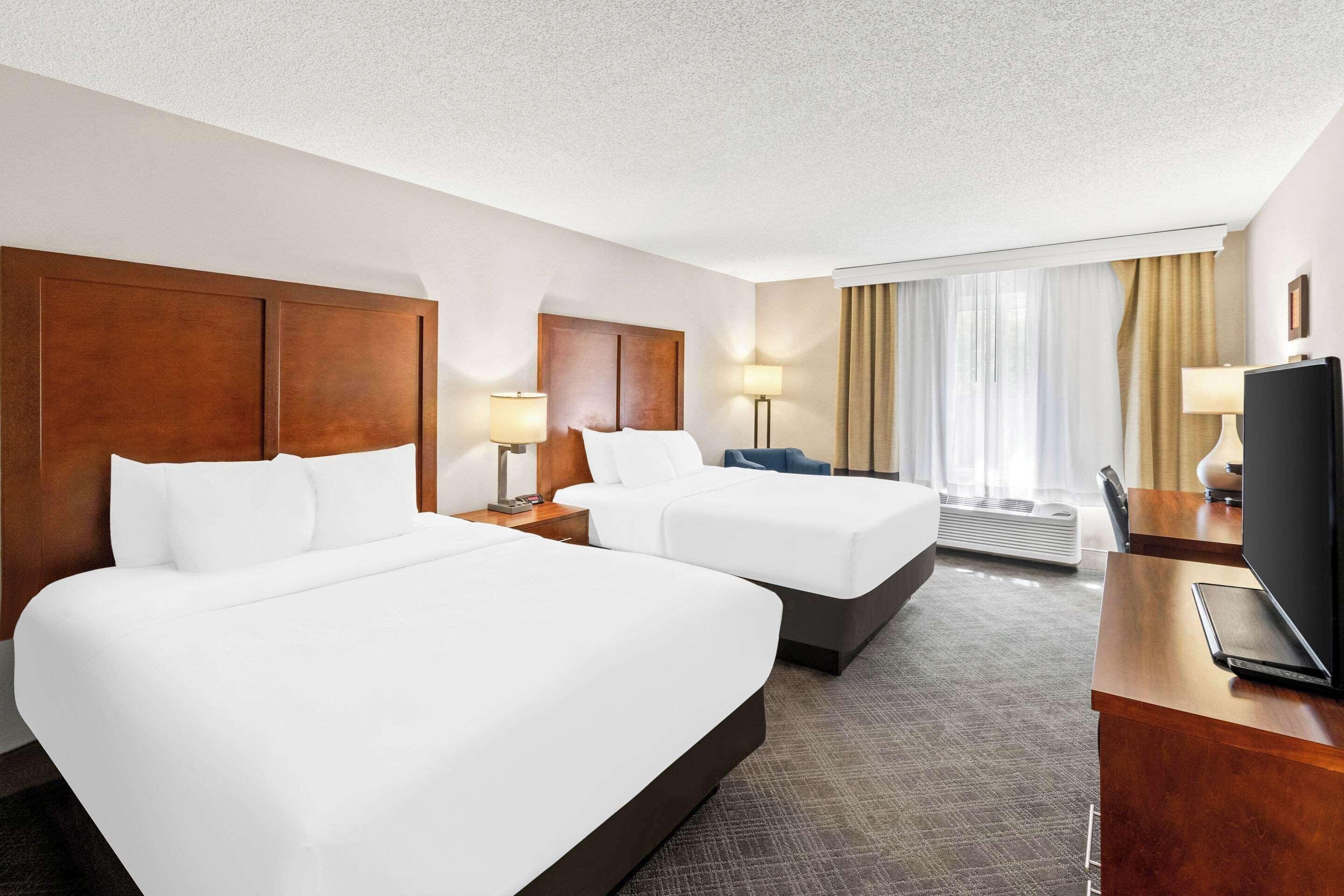 Queen Room Two Queen Beds Non-Smoking