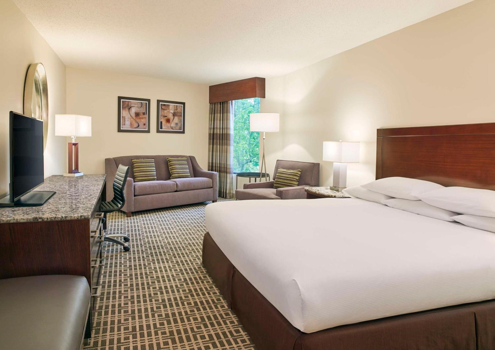 Deluxe King Room