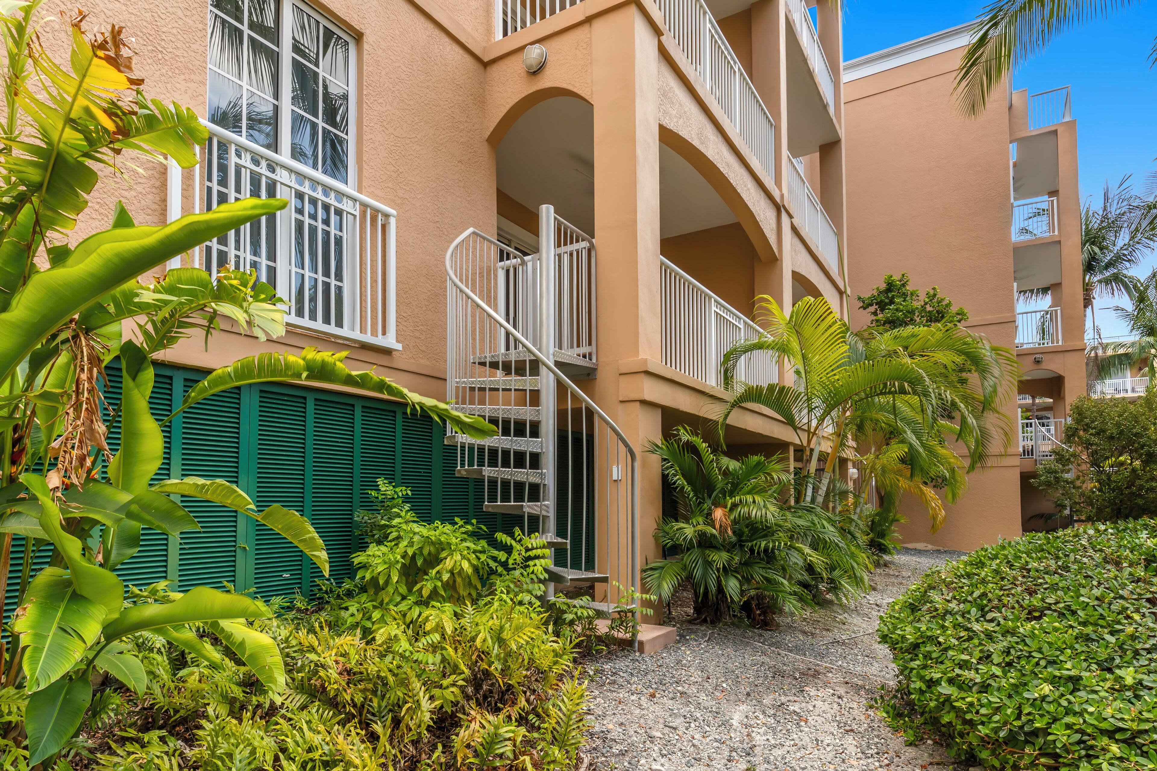 Resort View 1BR Suite Direct Pool Access