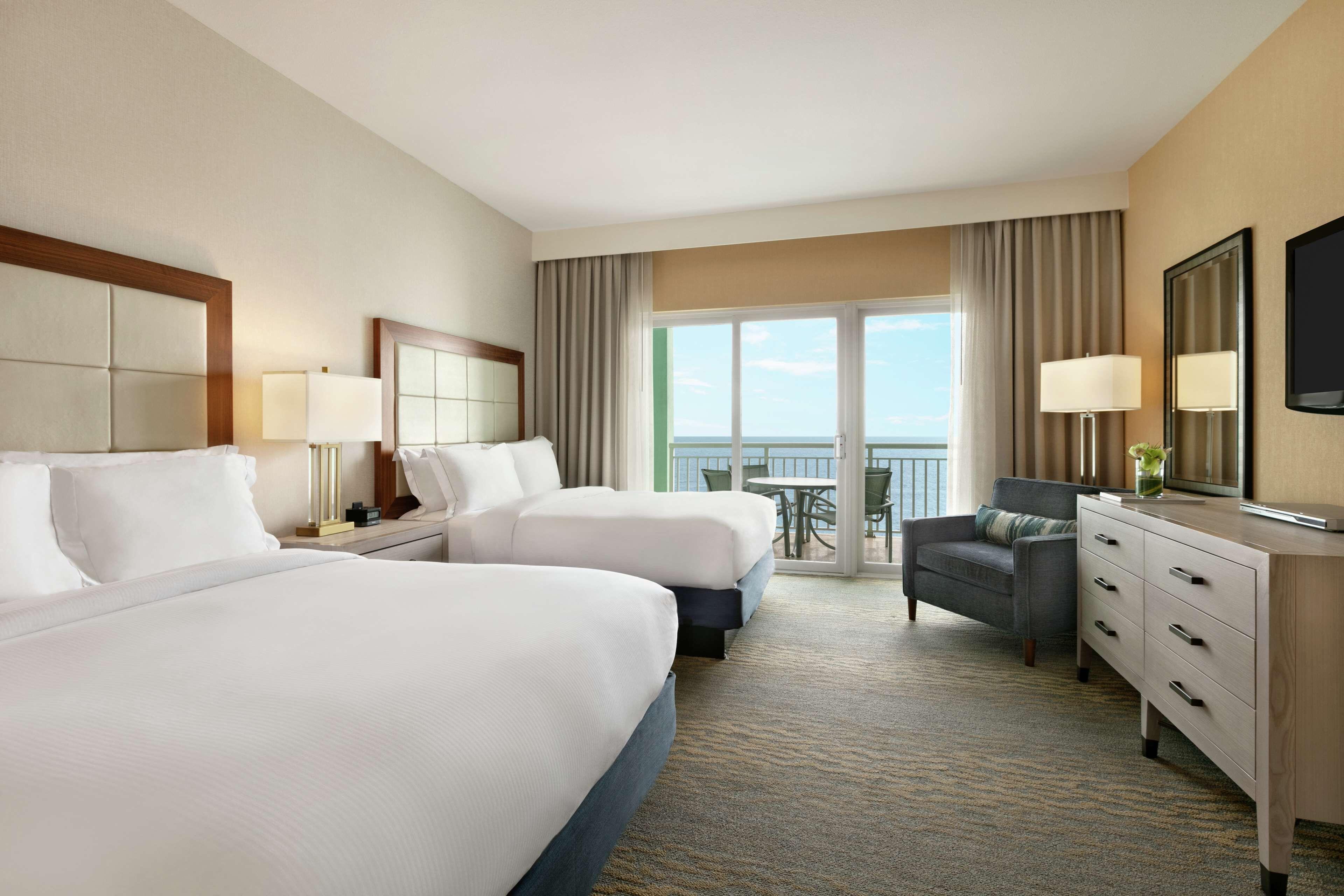Queen Suite Two Queen Beds Oceanfront