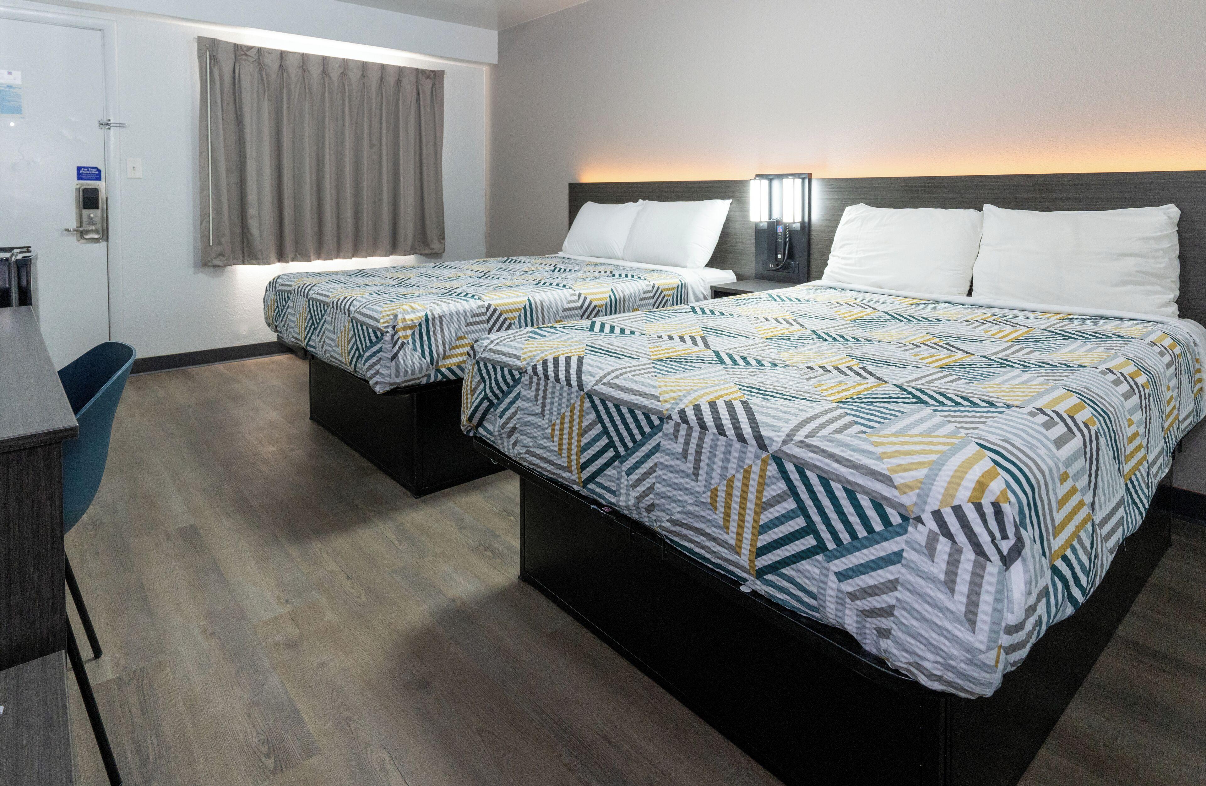 Deluxe Quadruple Room Non-Smoking