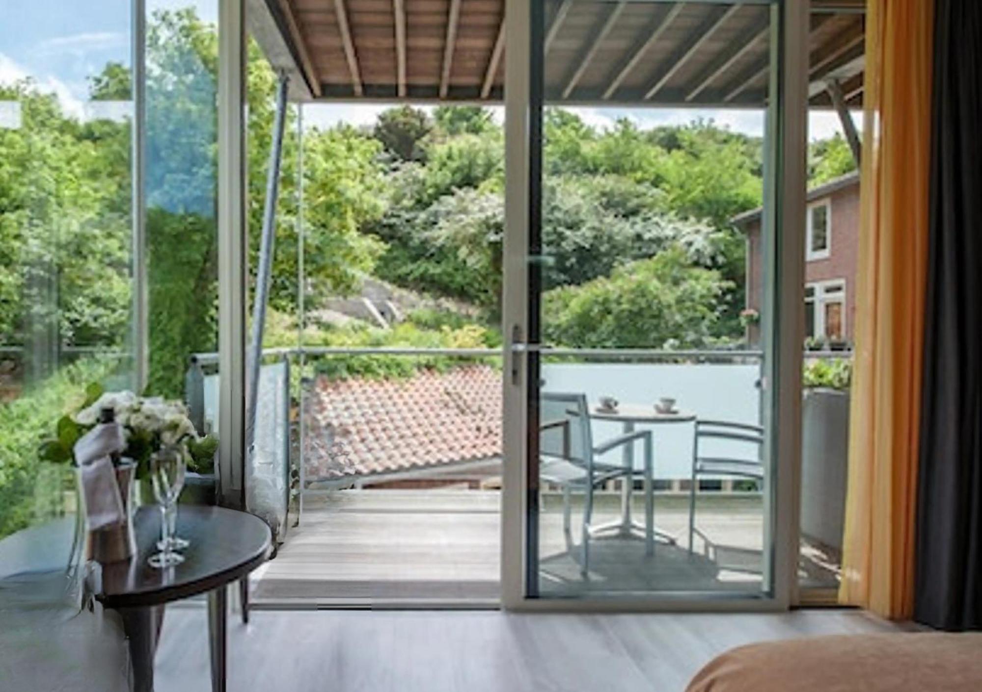 Deluxe Double Room Balcony dog allowed ONLY on request