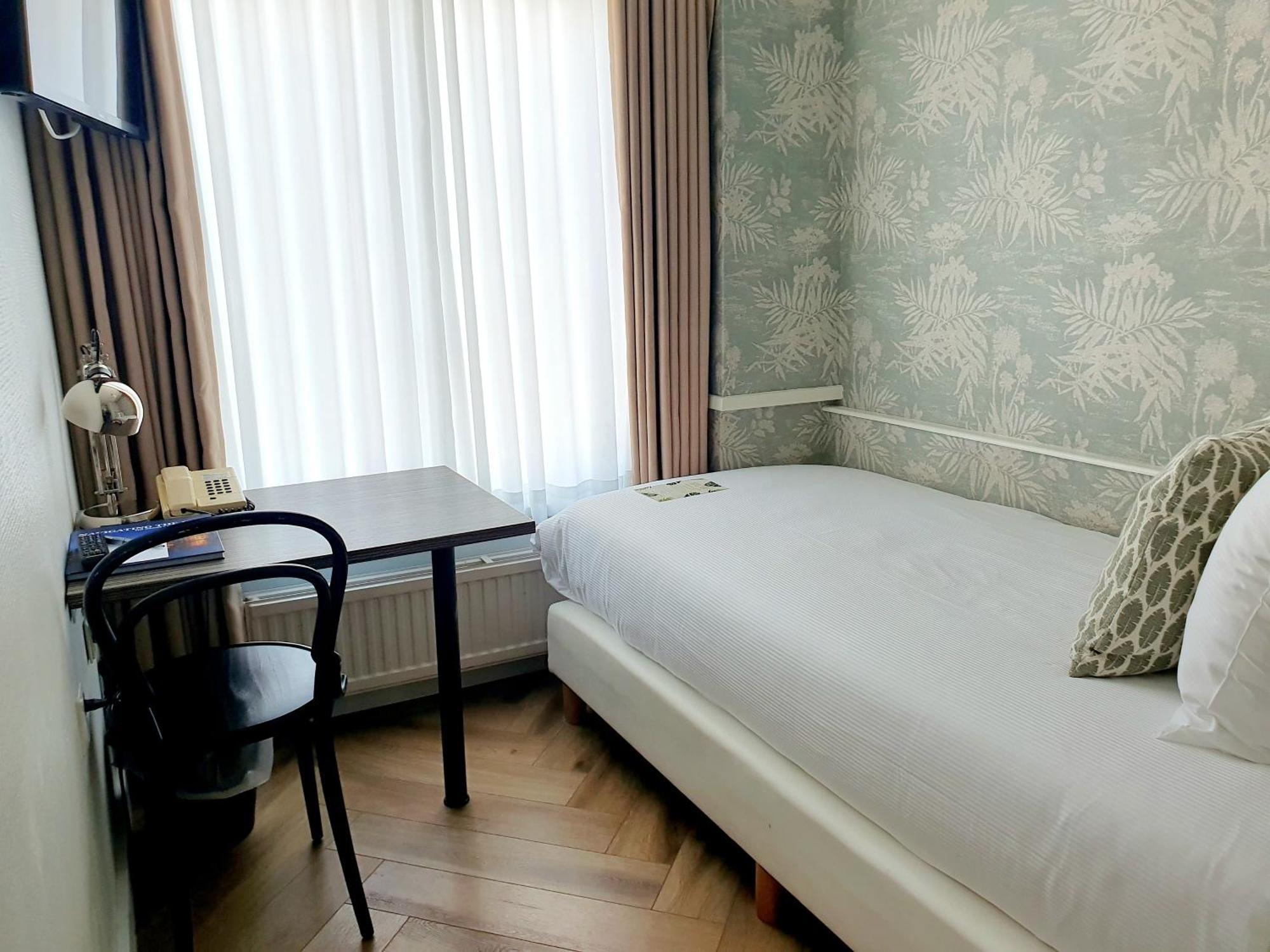 Small Single Room