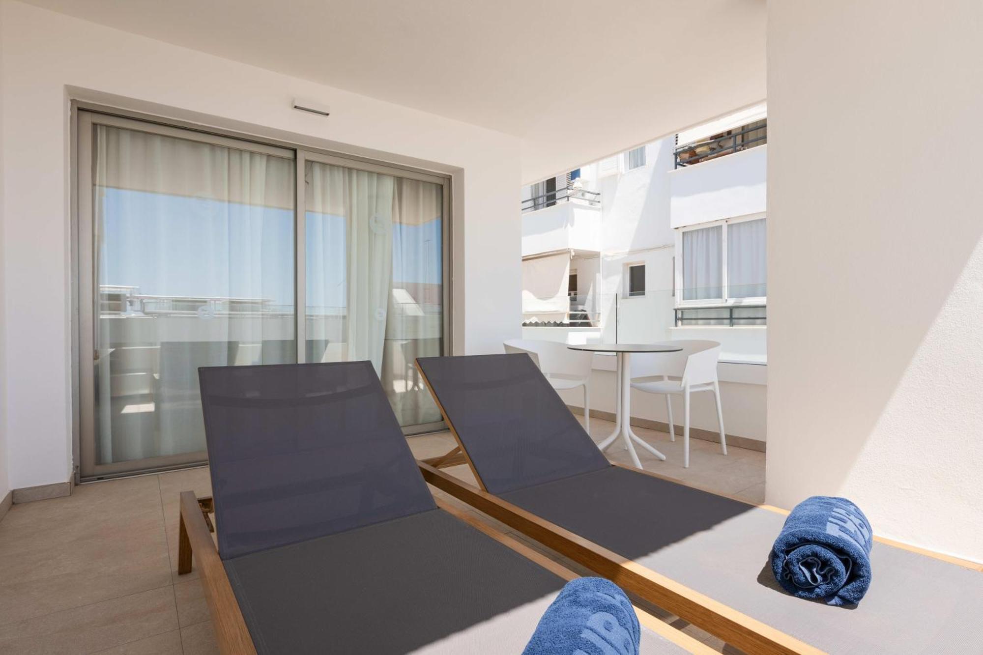 One-Bedroom Standard Apartment
