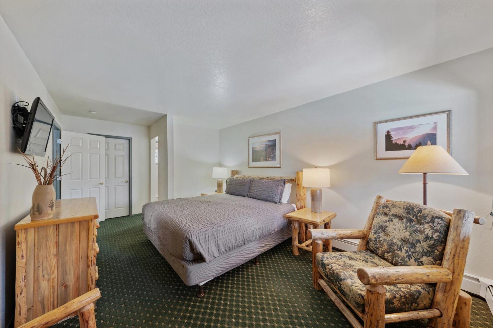 Two-Bedroom Suite