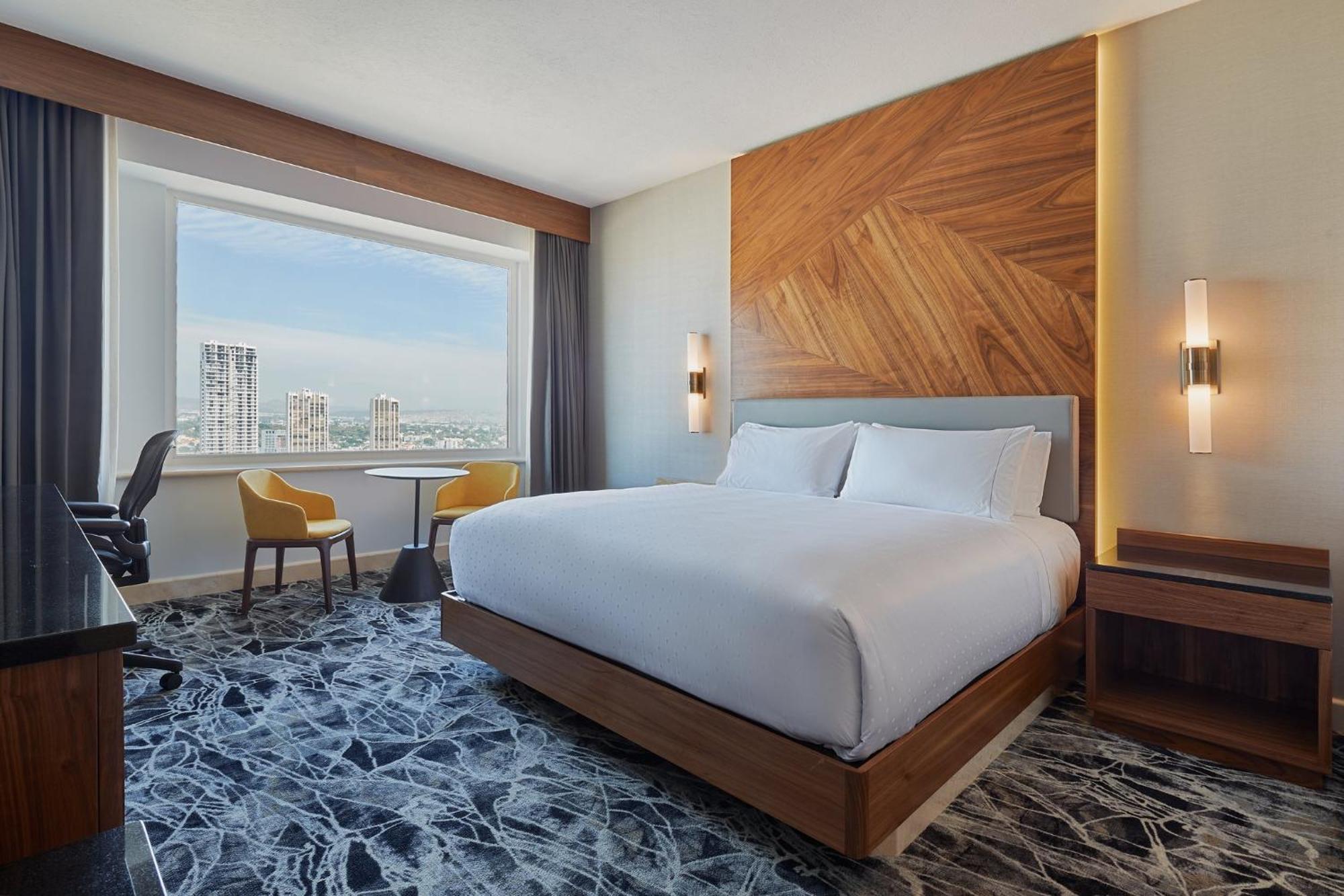 Club King Room