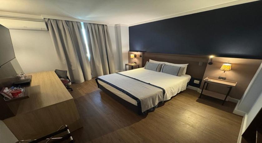 Executivo com cama Queen Não Fumante