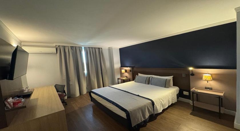 Executivo com cama Queen Não Fumante