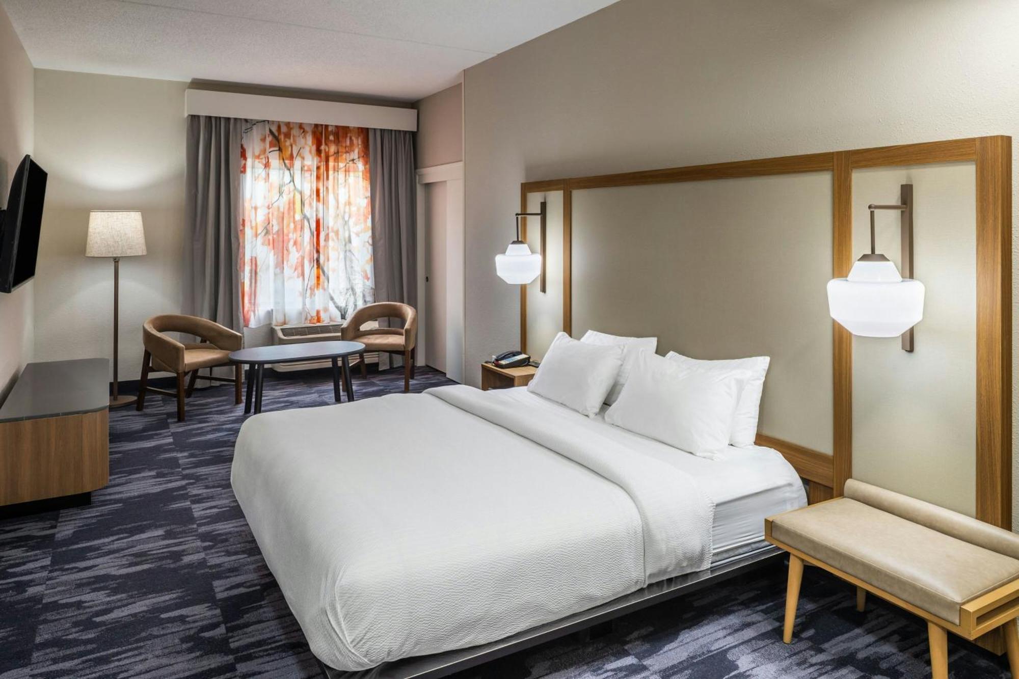 One-Bedroom King Suite