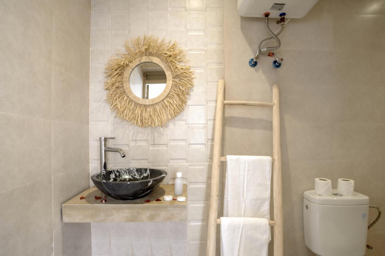 Double Room Private Bathroom
