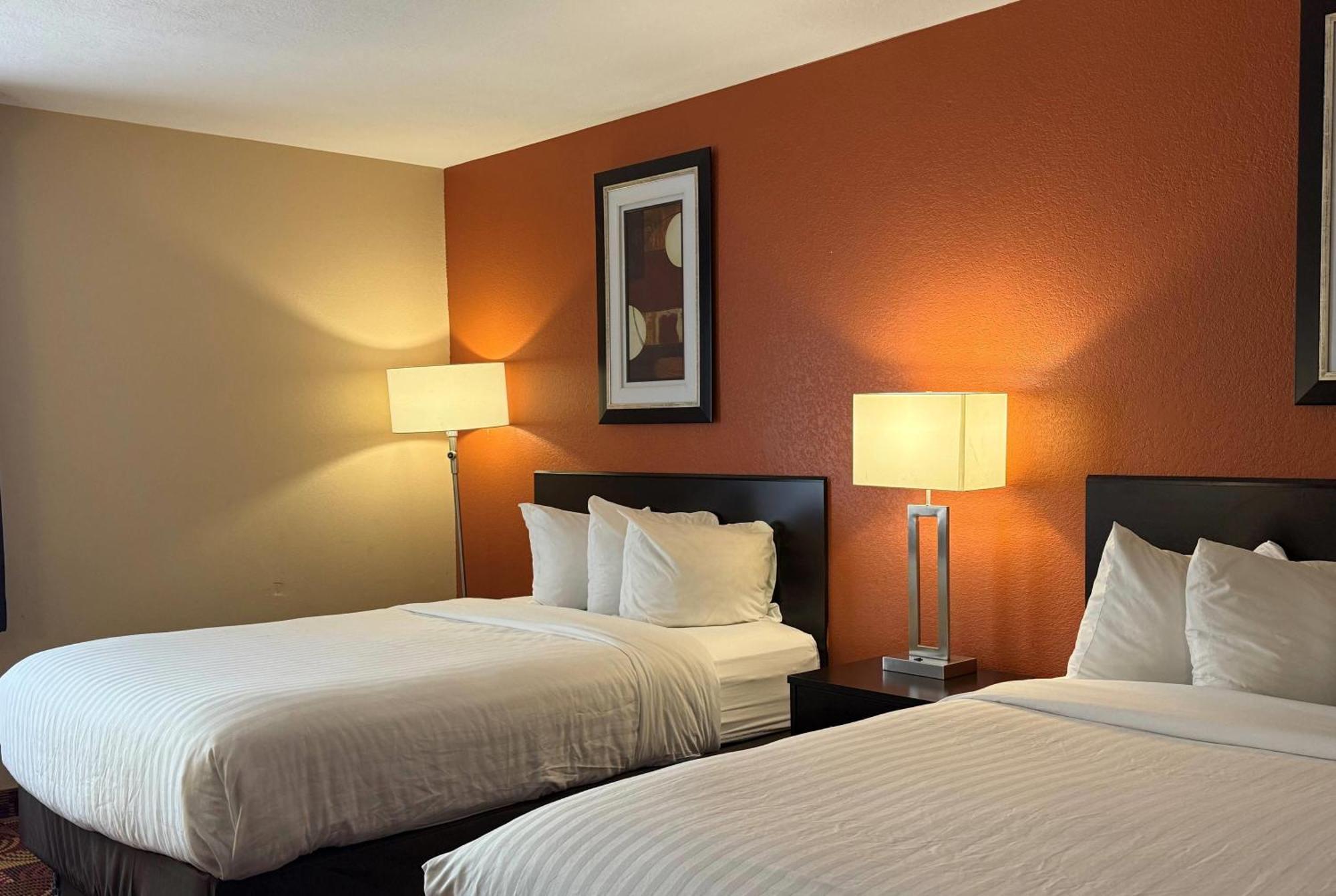 Double Room with Two Double Beds - Non-Smoking