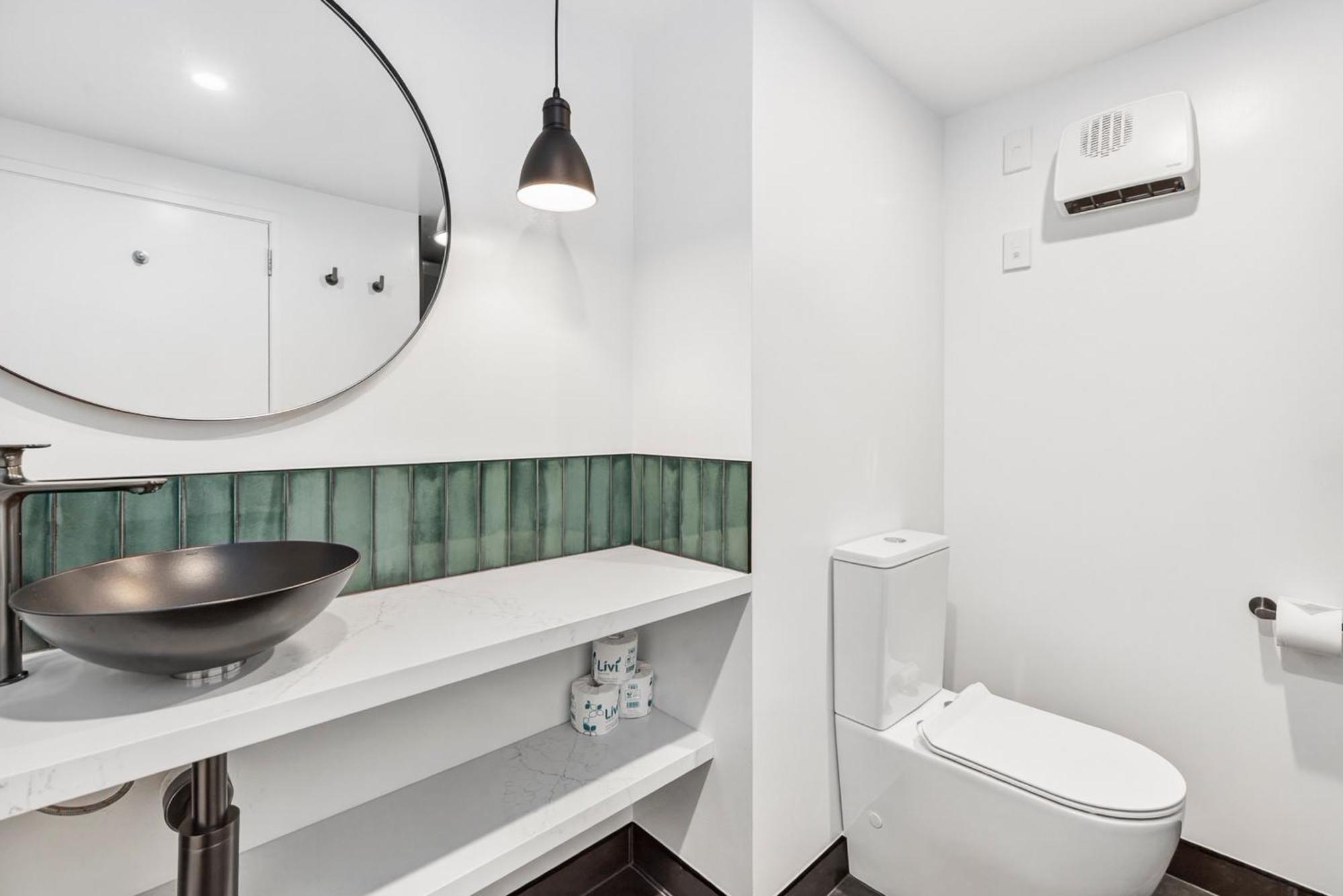 Superior Mountain View One-Bedroom Unit