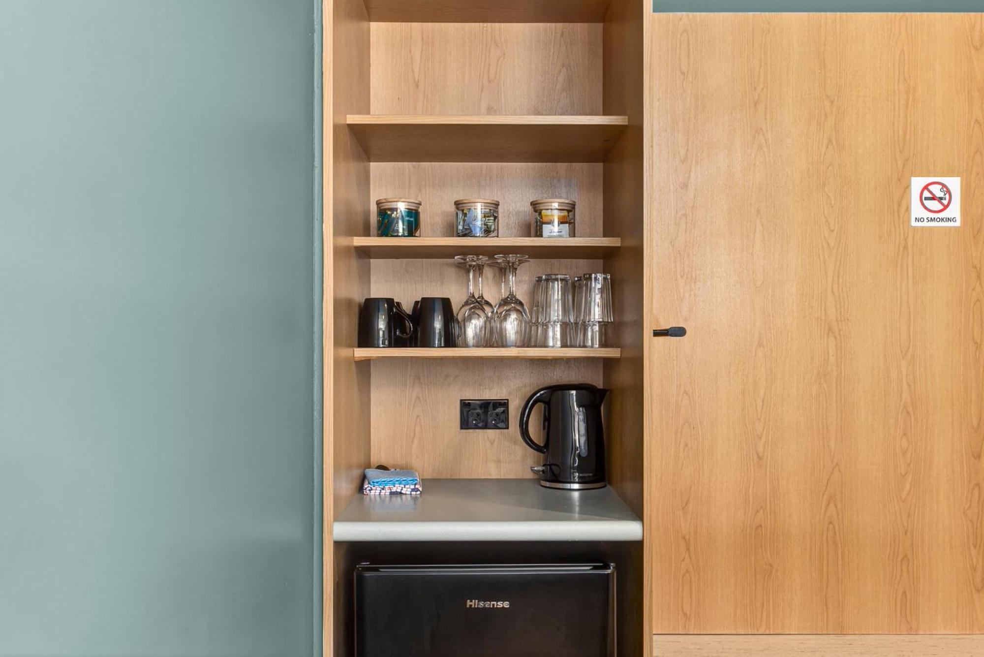 Superior Mountain View One-Bedroom Unit