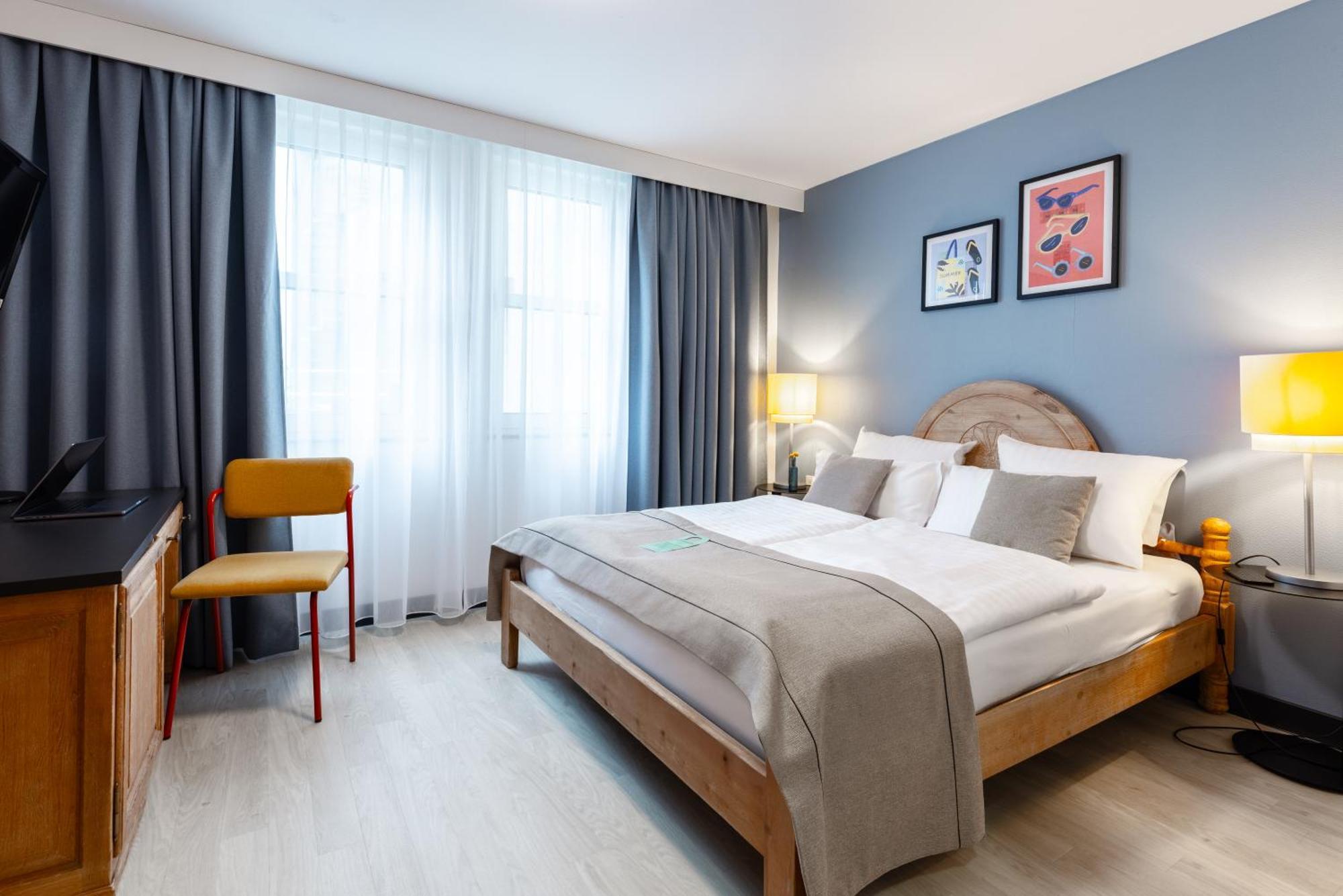 Habitación Estándar con bañera con ducha - 1 cama extragrande