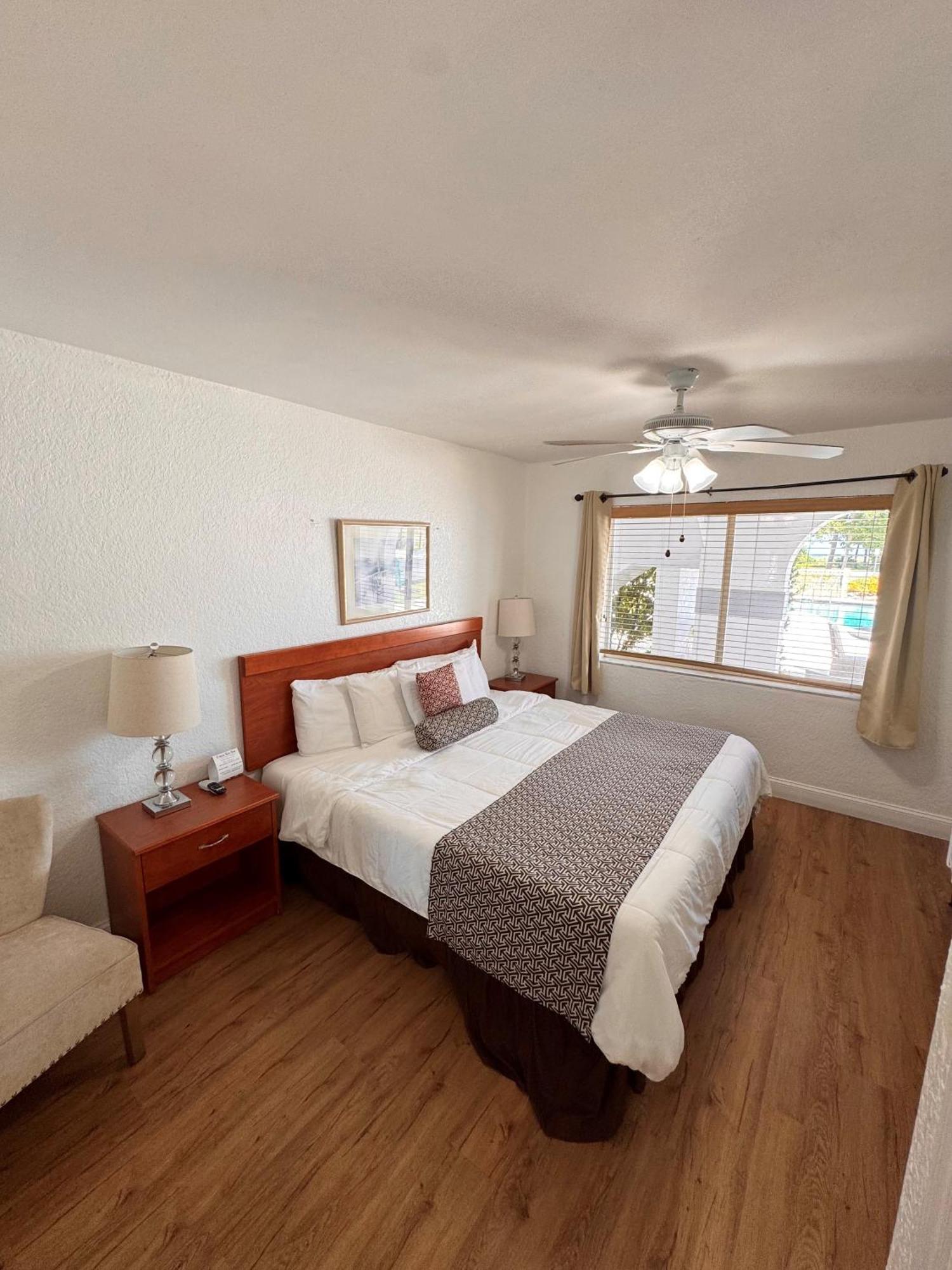 One Bedroom Suite Non Smoking