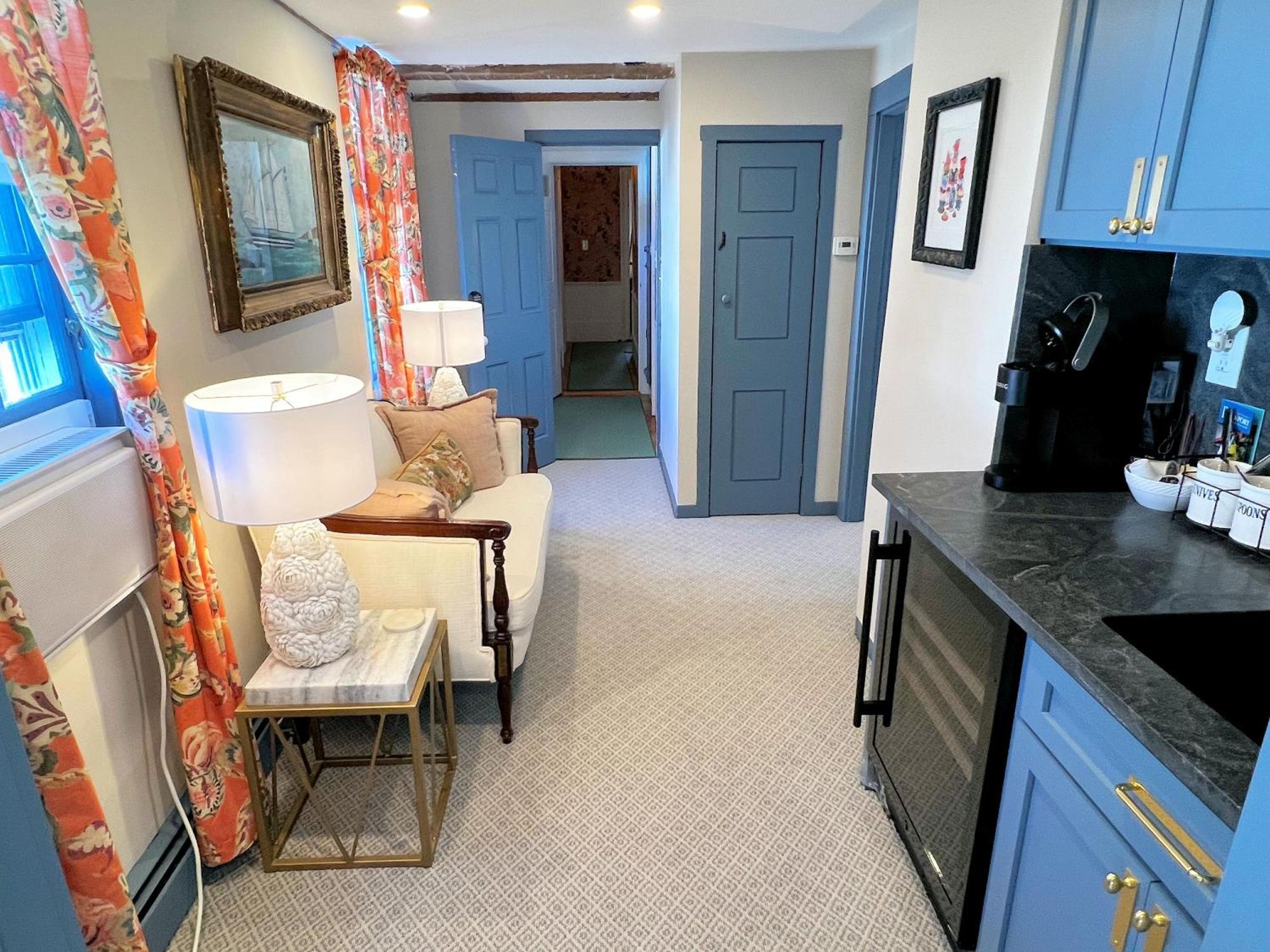 Deluxe Double Room with Bath,1706830690:JPEG