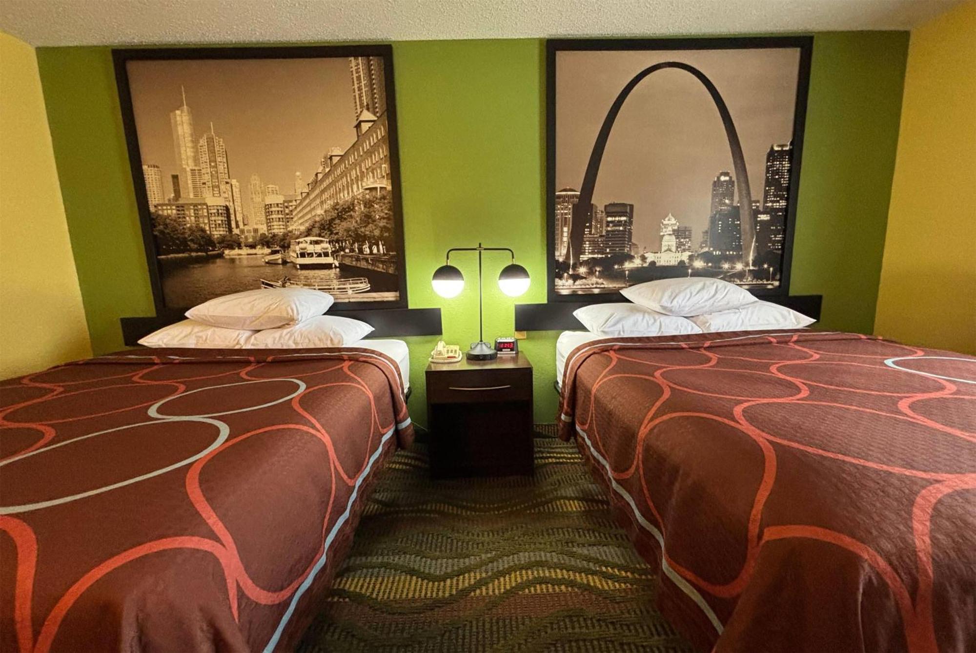 Queen Room Two Queen Beds Non-Smoking