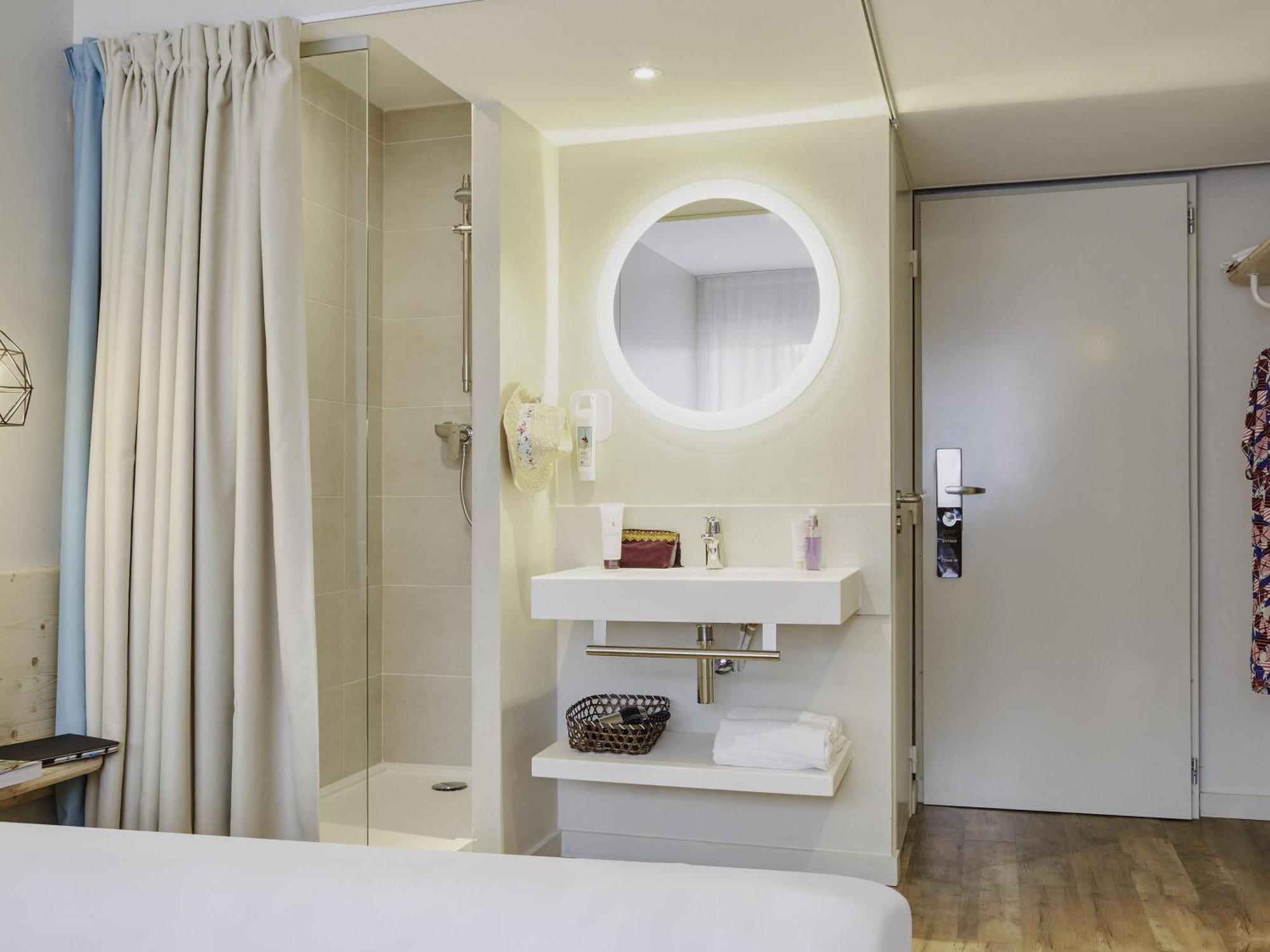 Standard Room with Two Beds,1731392312:JPEG