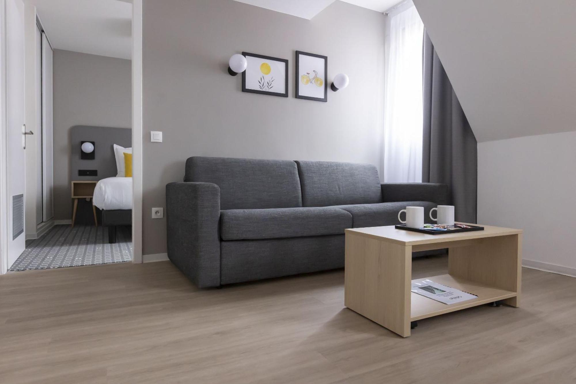 One-Bedroom Apartment