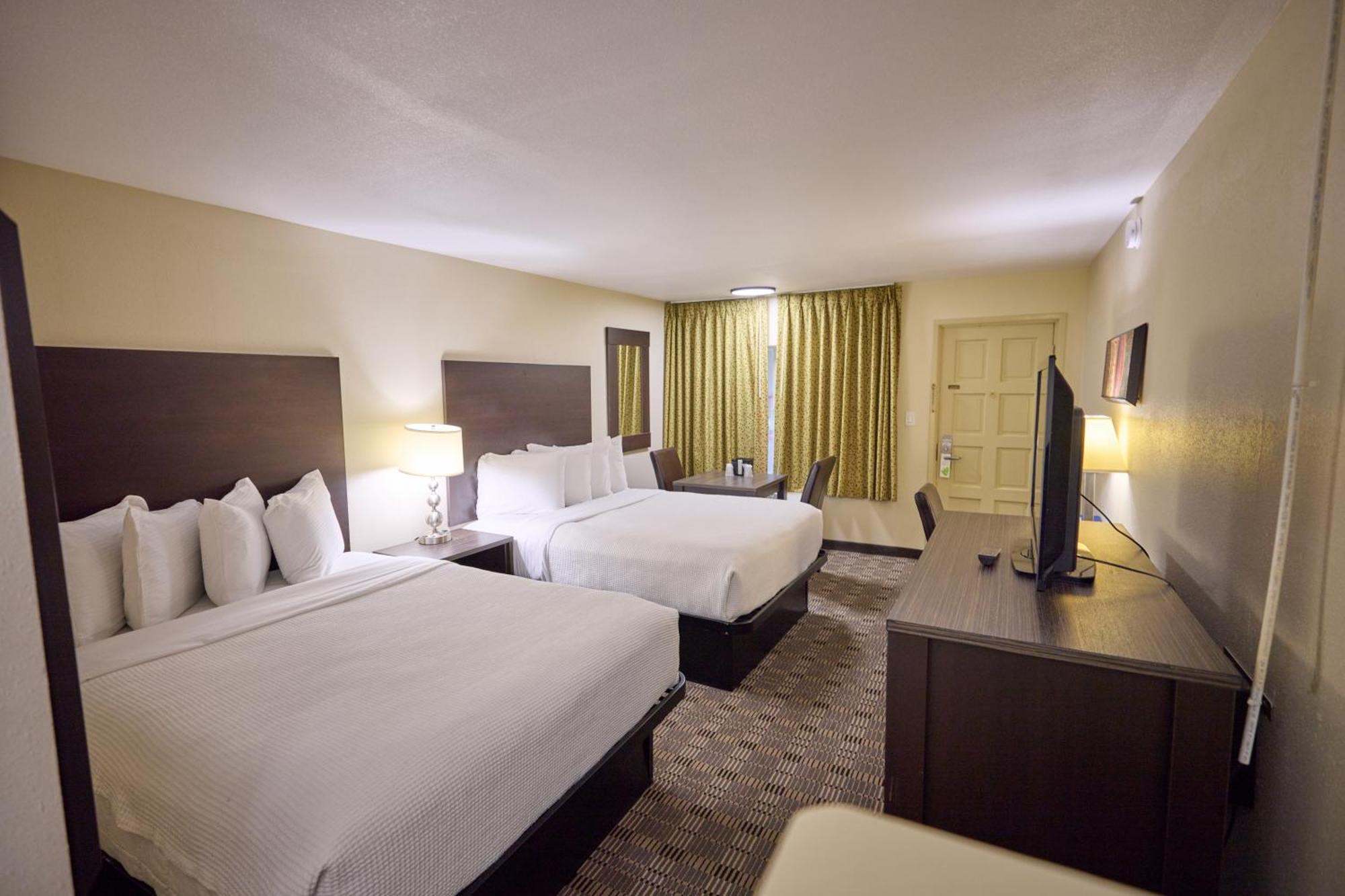 Queen Room Two Queen Beds