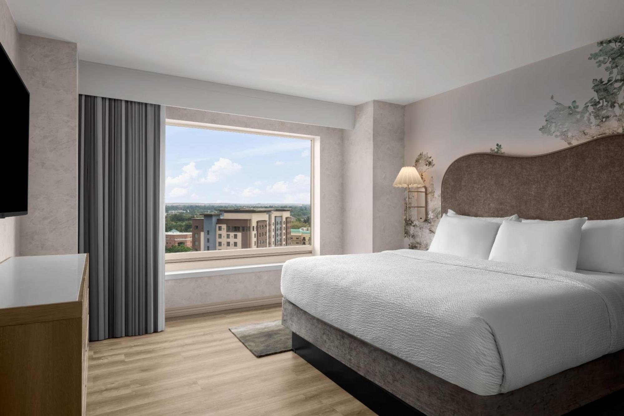 Premier Executive Suite Parlor