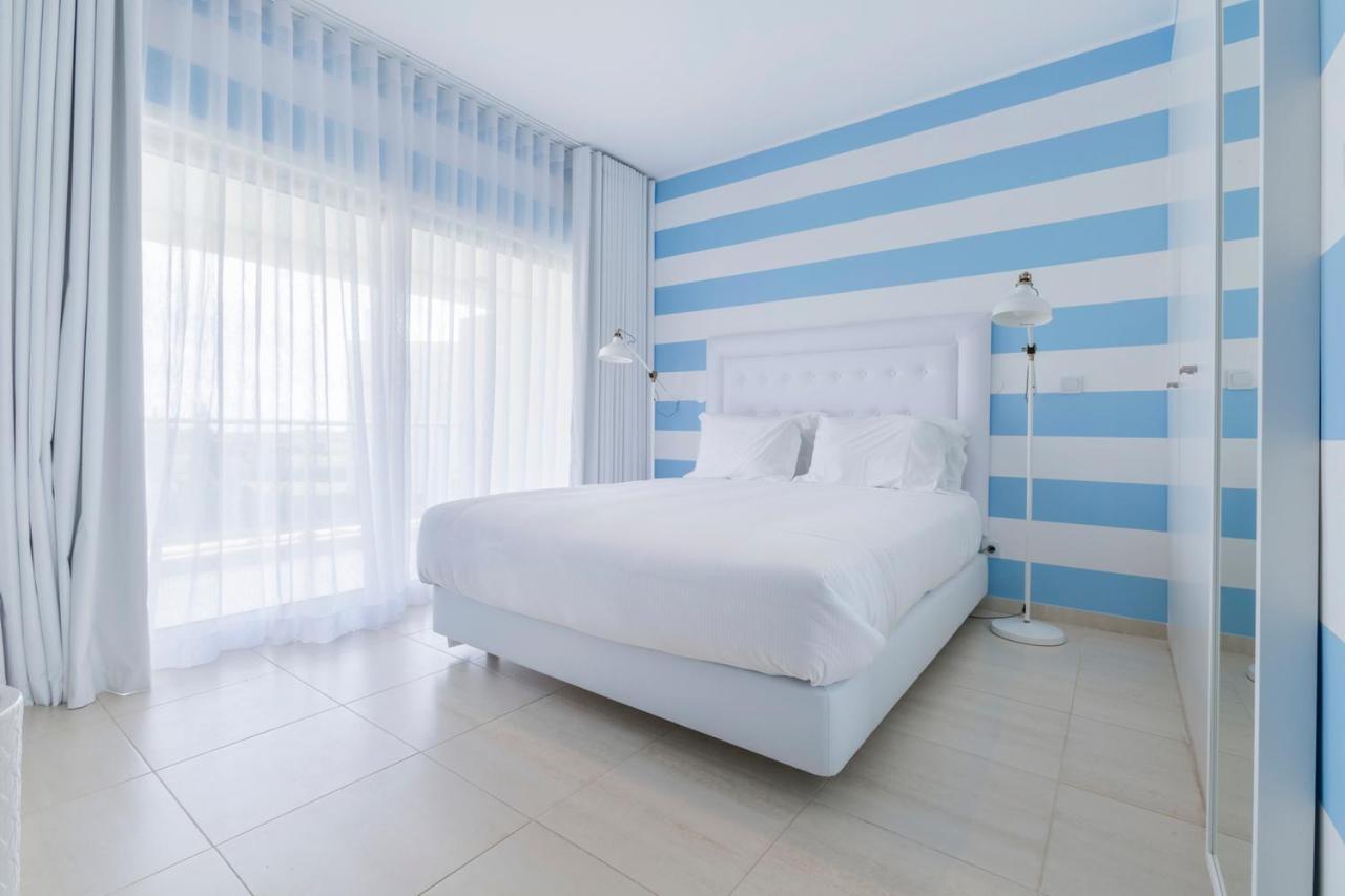 One-Bedroom Apartment Golf View