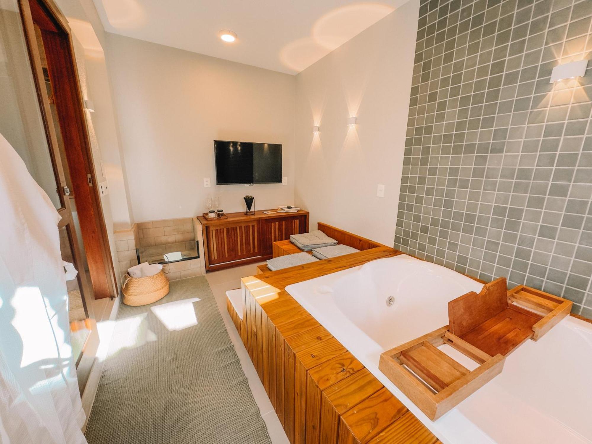 Studio Spa Bath
