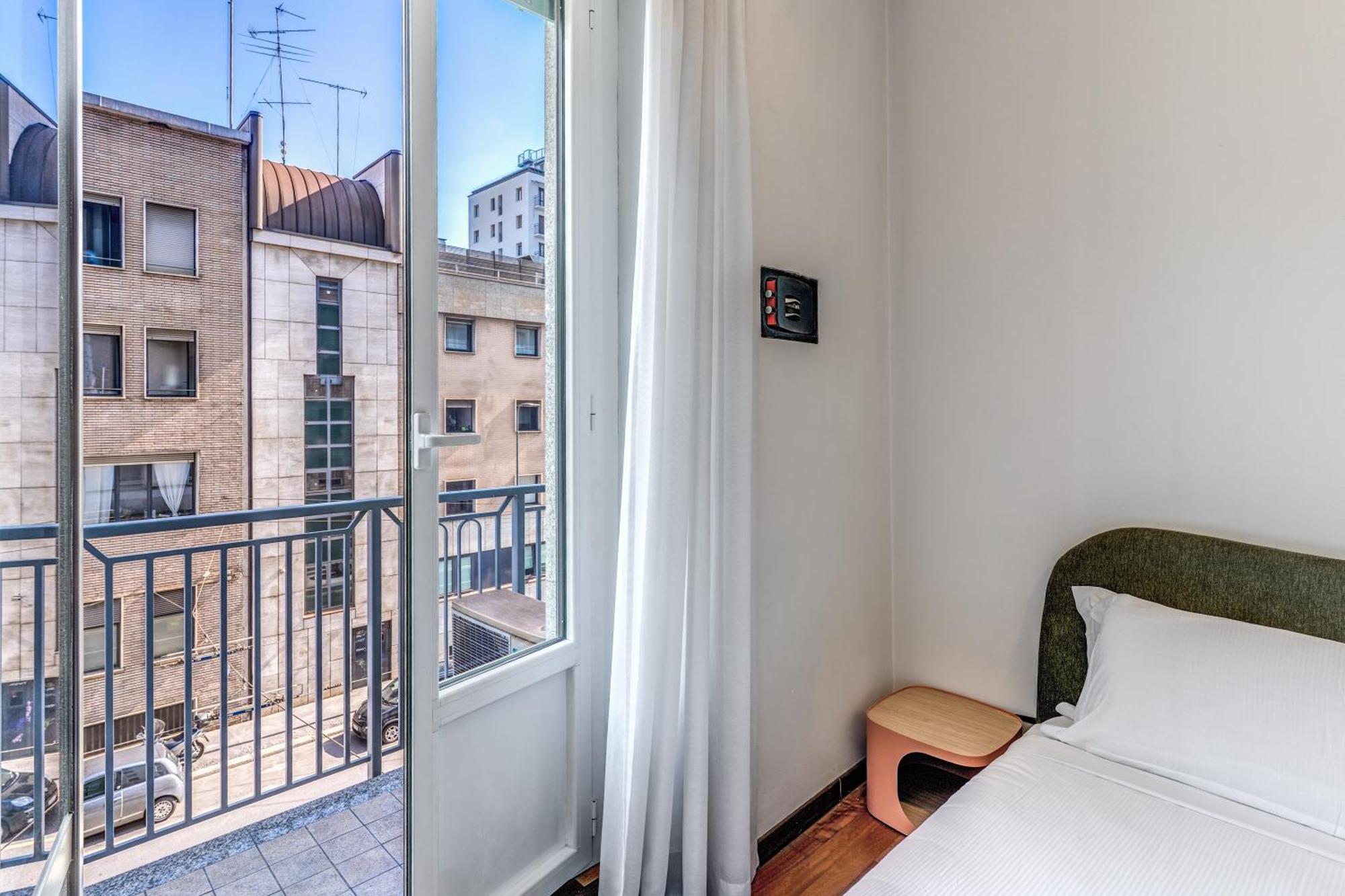 One-Bedroom Standard Apartment