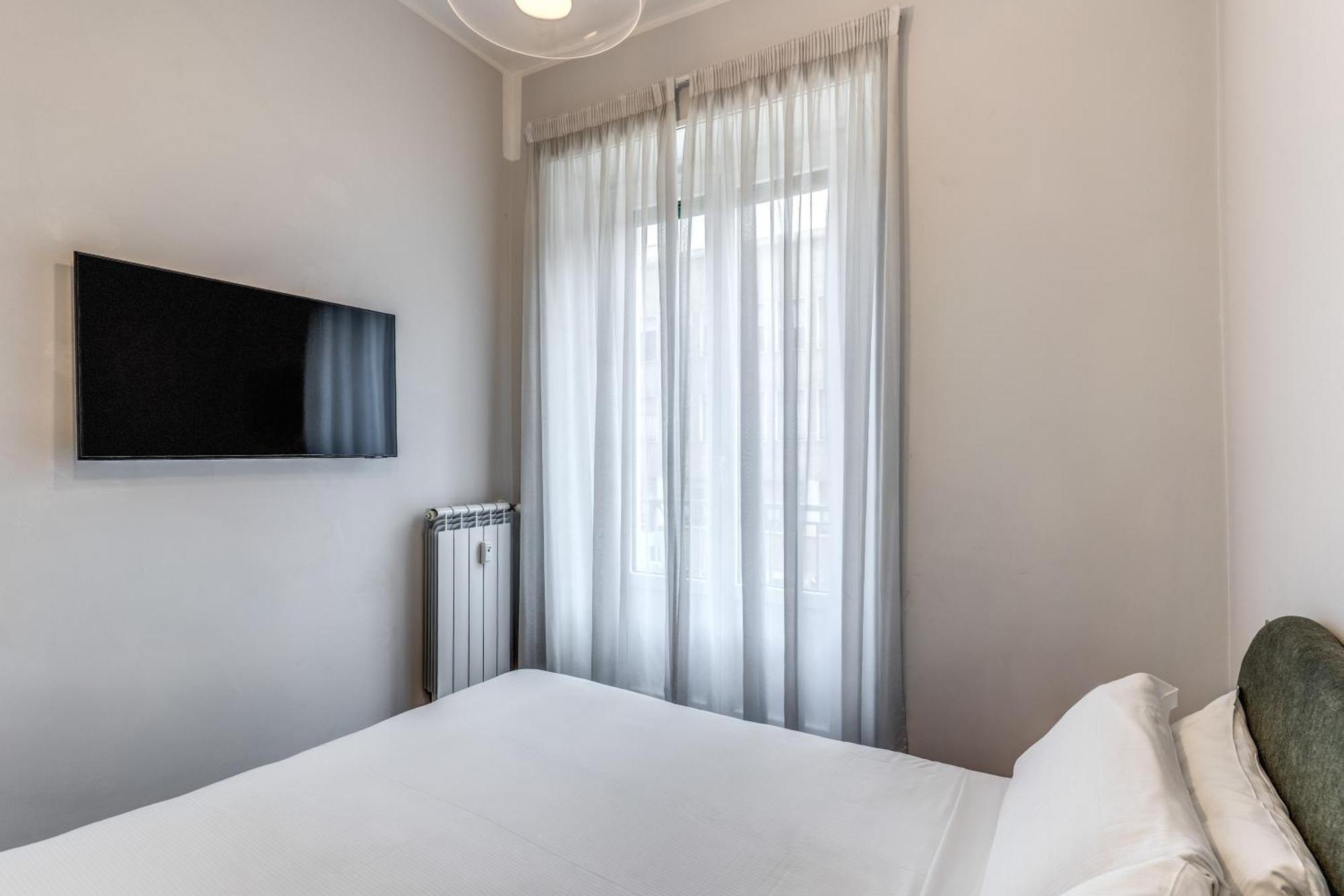 One-Bedroom Standard Apartment