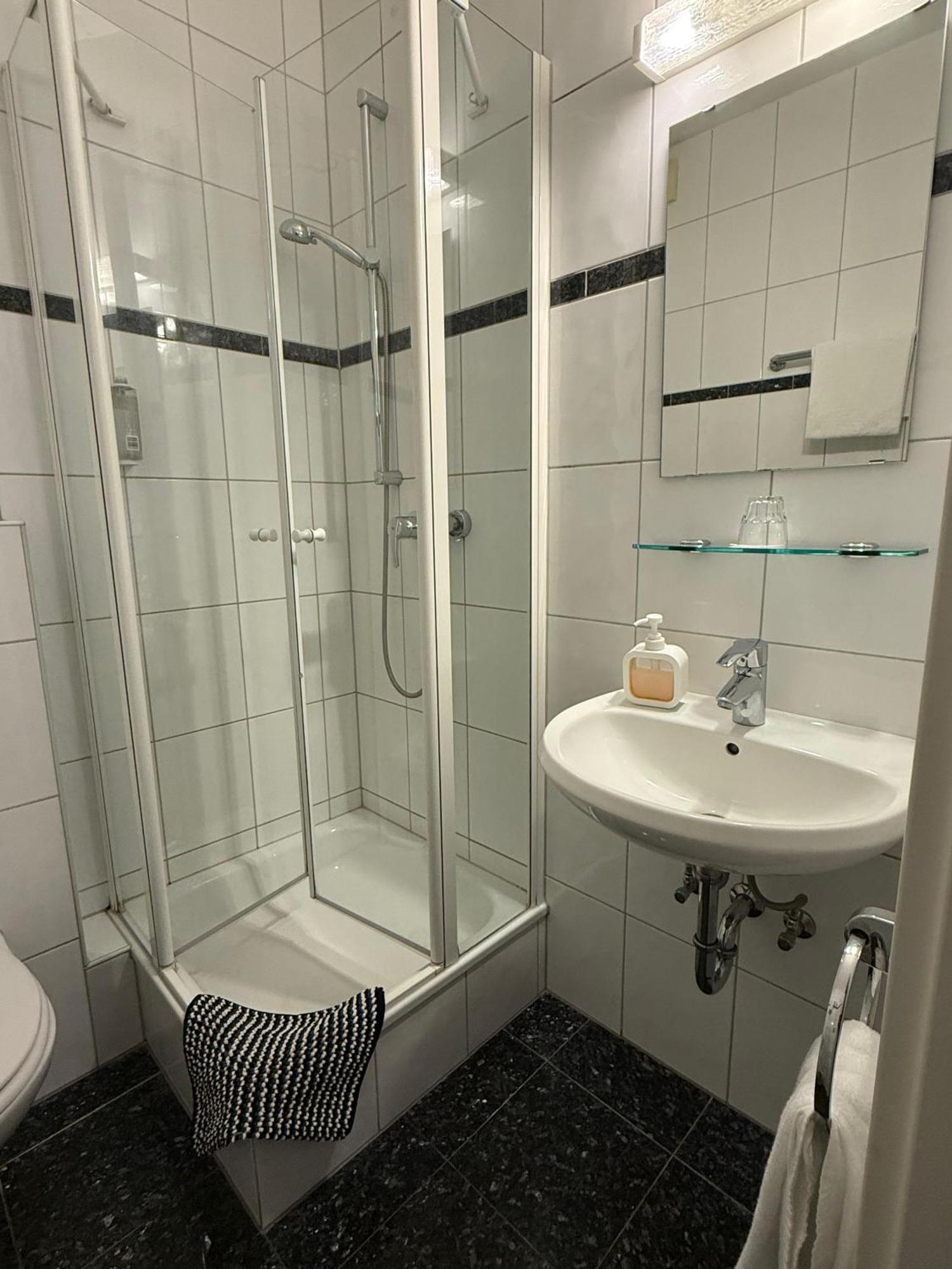 Single Room Private Bathroom