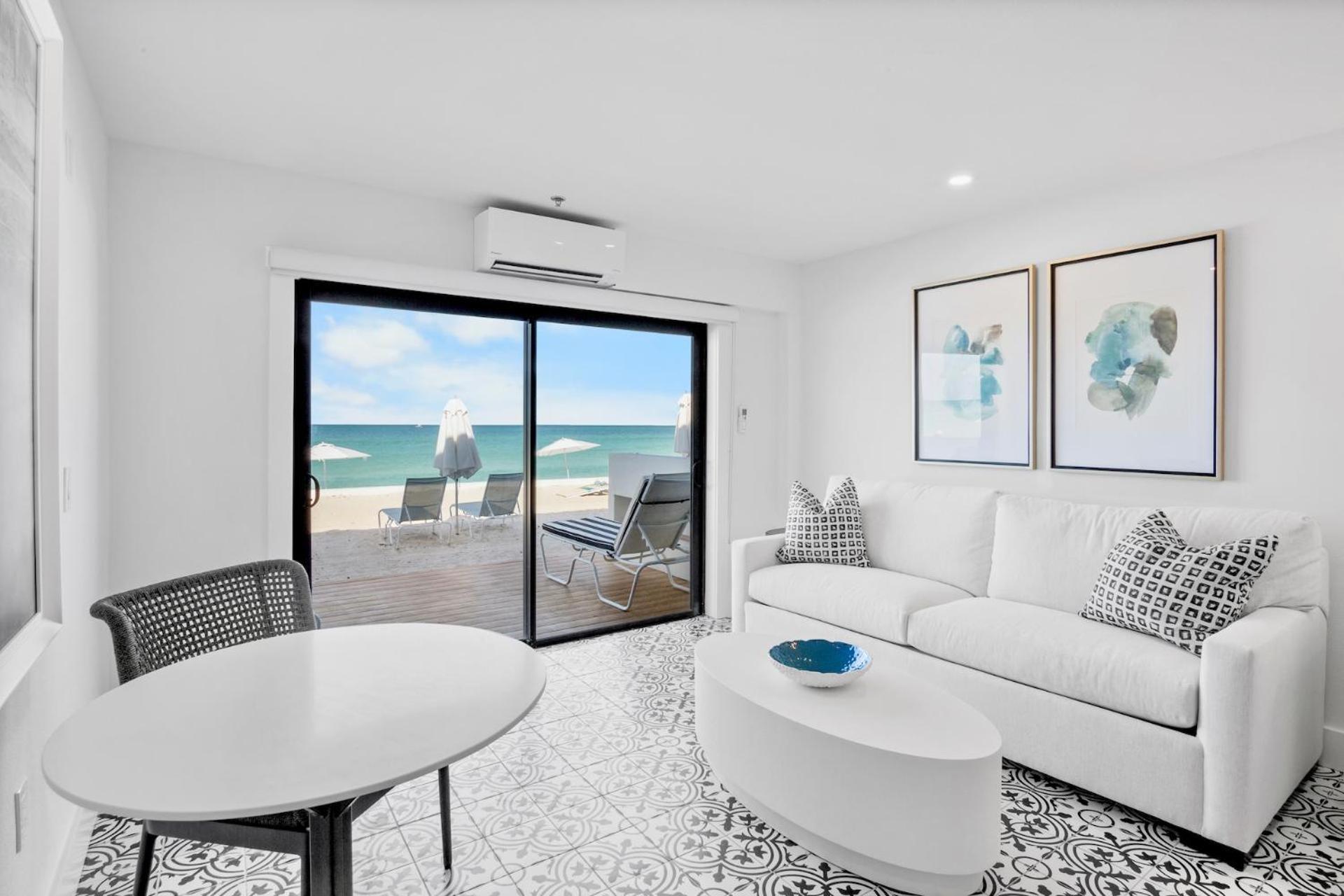 Beachfront Luxury King Suite