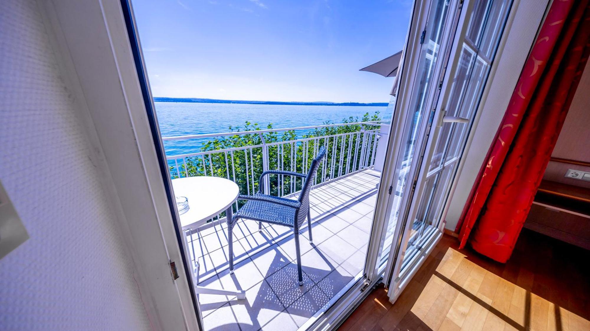 Double Room Lake View