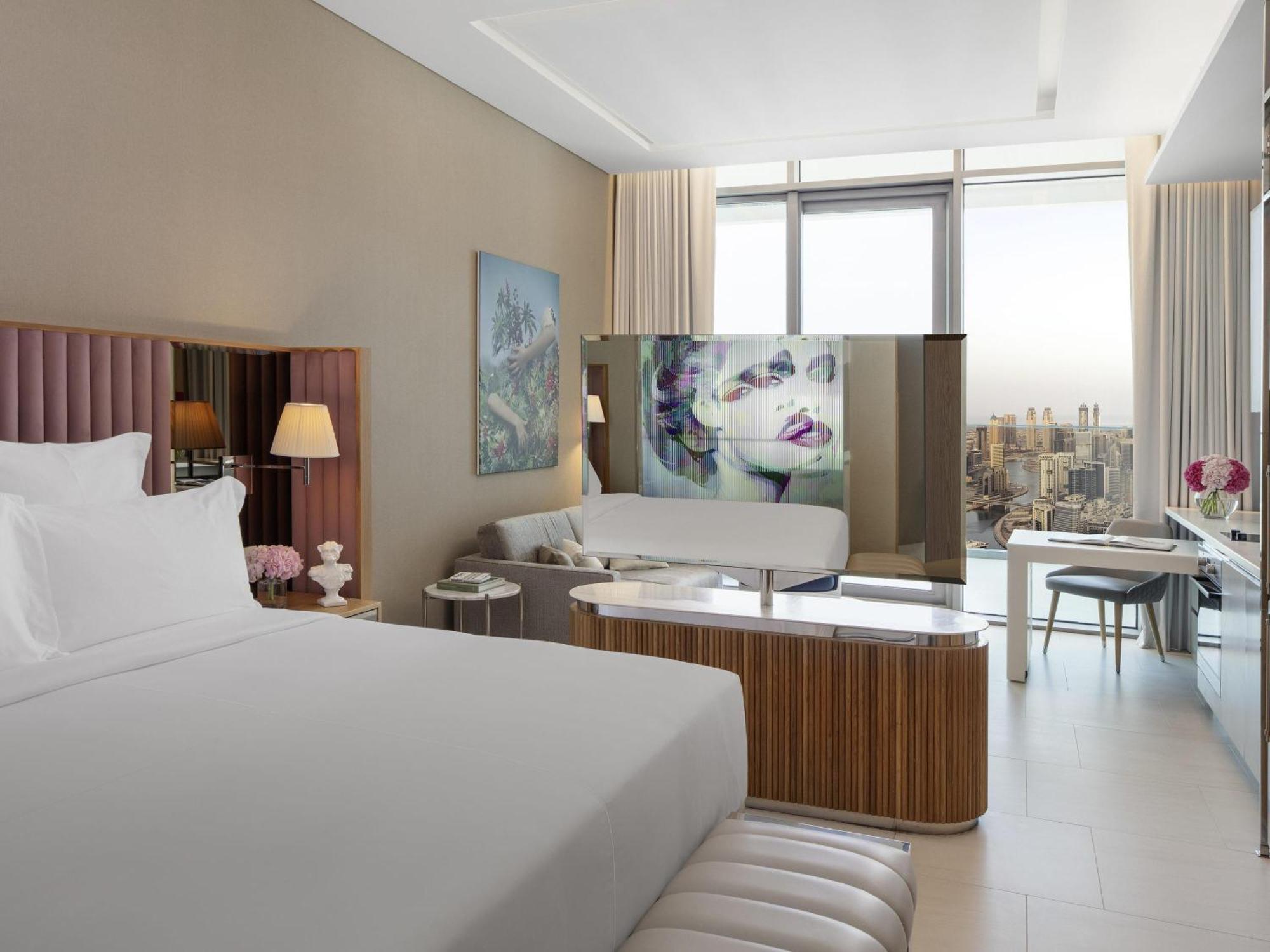 Urban Living Studio met Kingsize Bed en Balkon