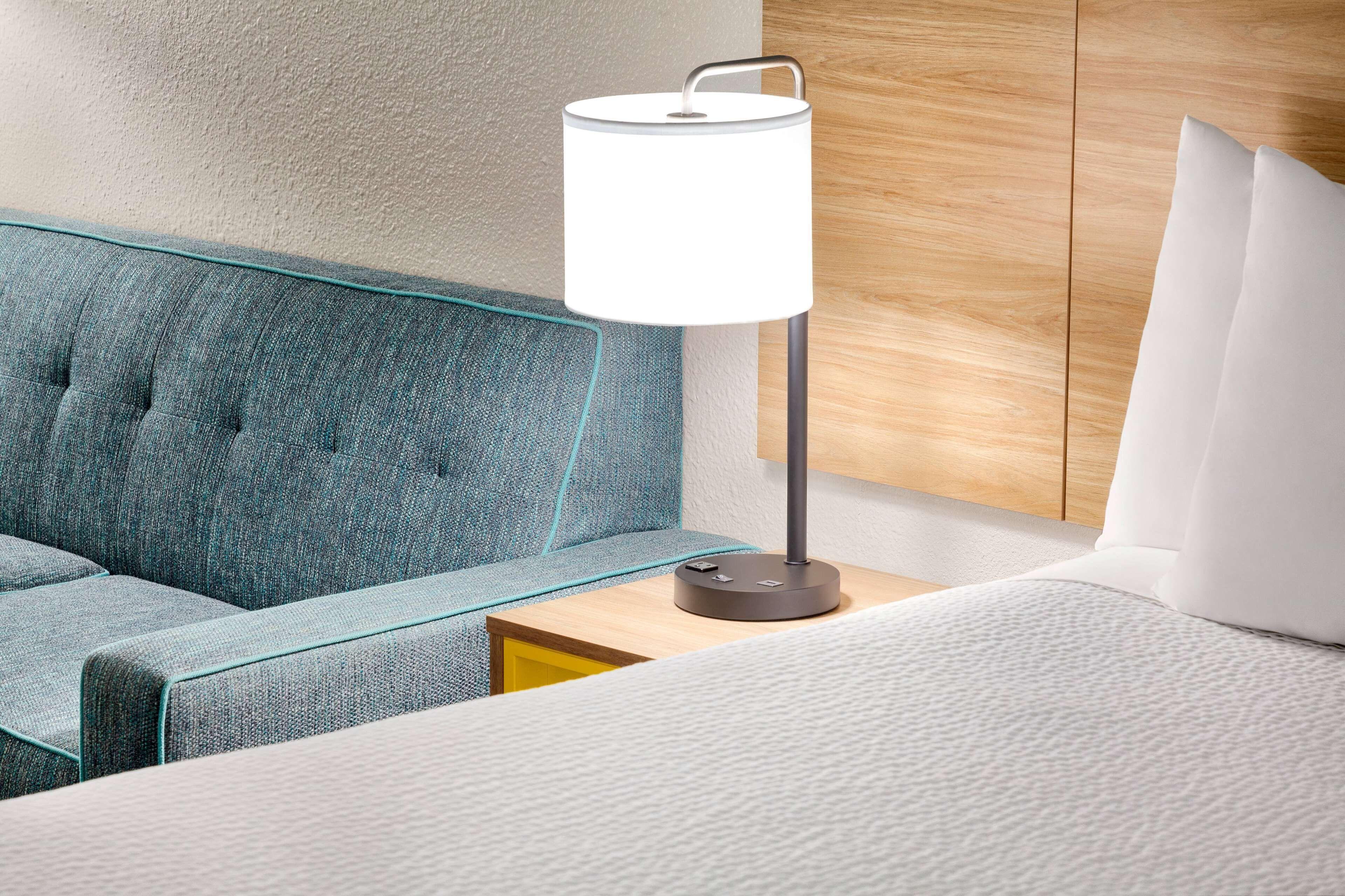 King Study Sofa Bed Non-Smoking