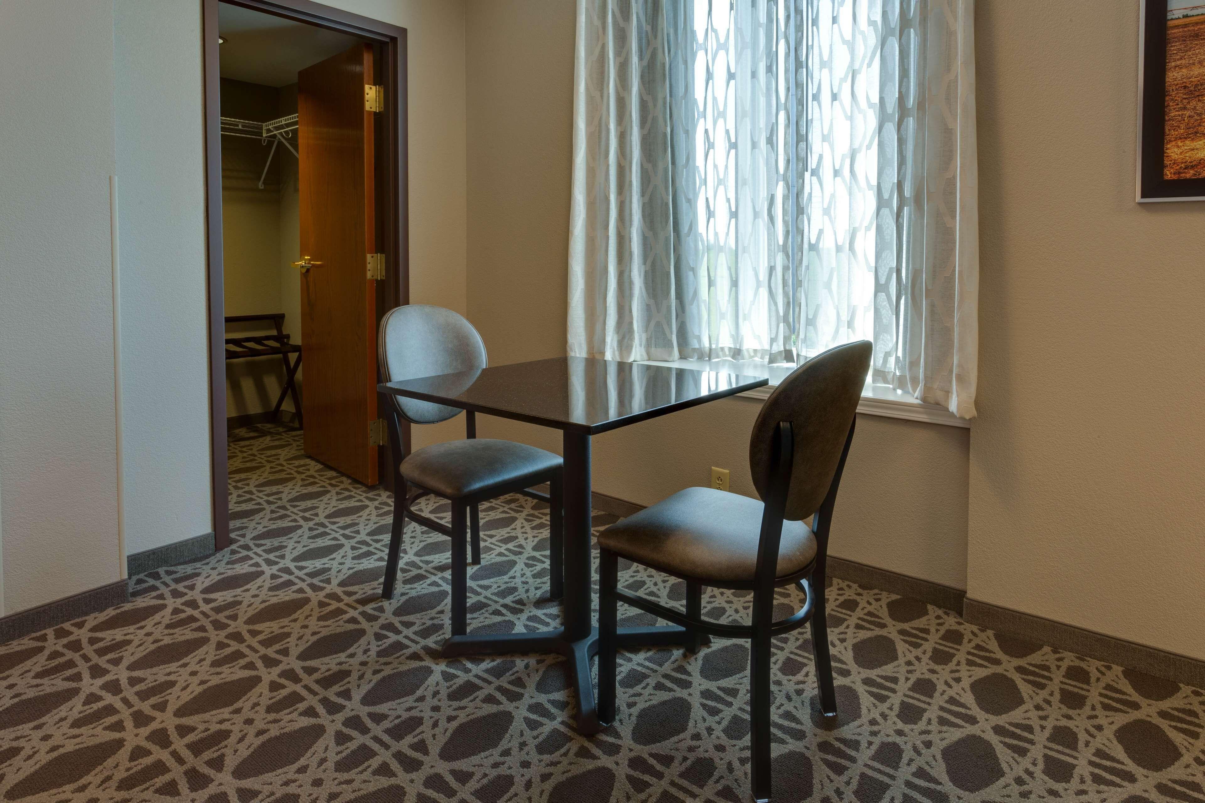 Deluxe King Room Kitchen