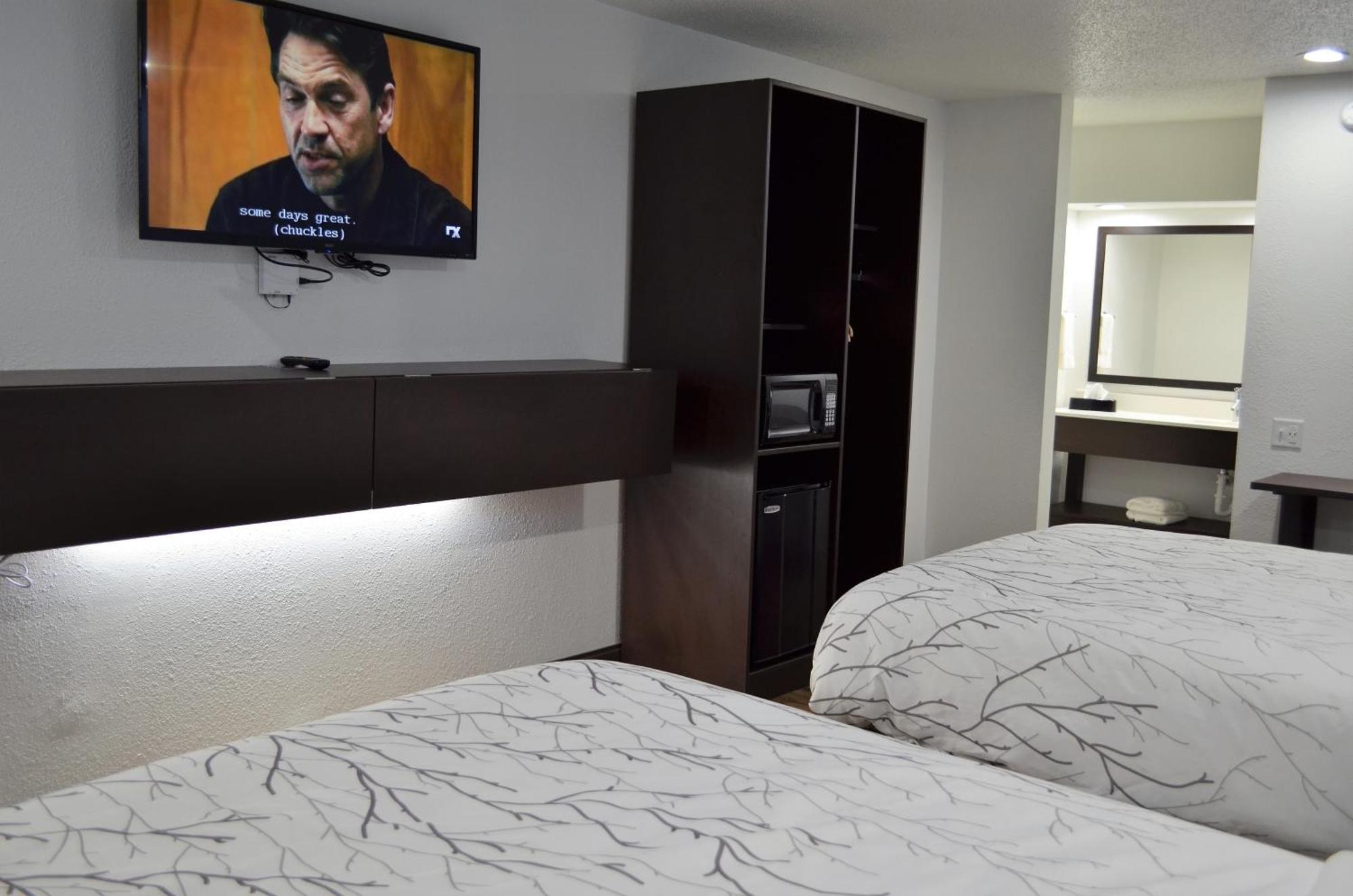Double Room Two Queen Beds Non-Smoking