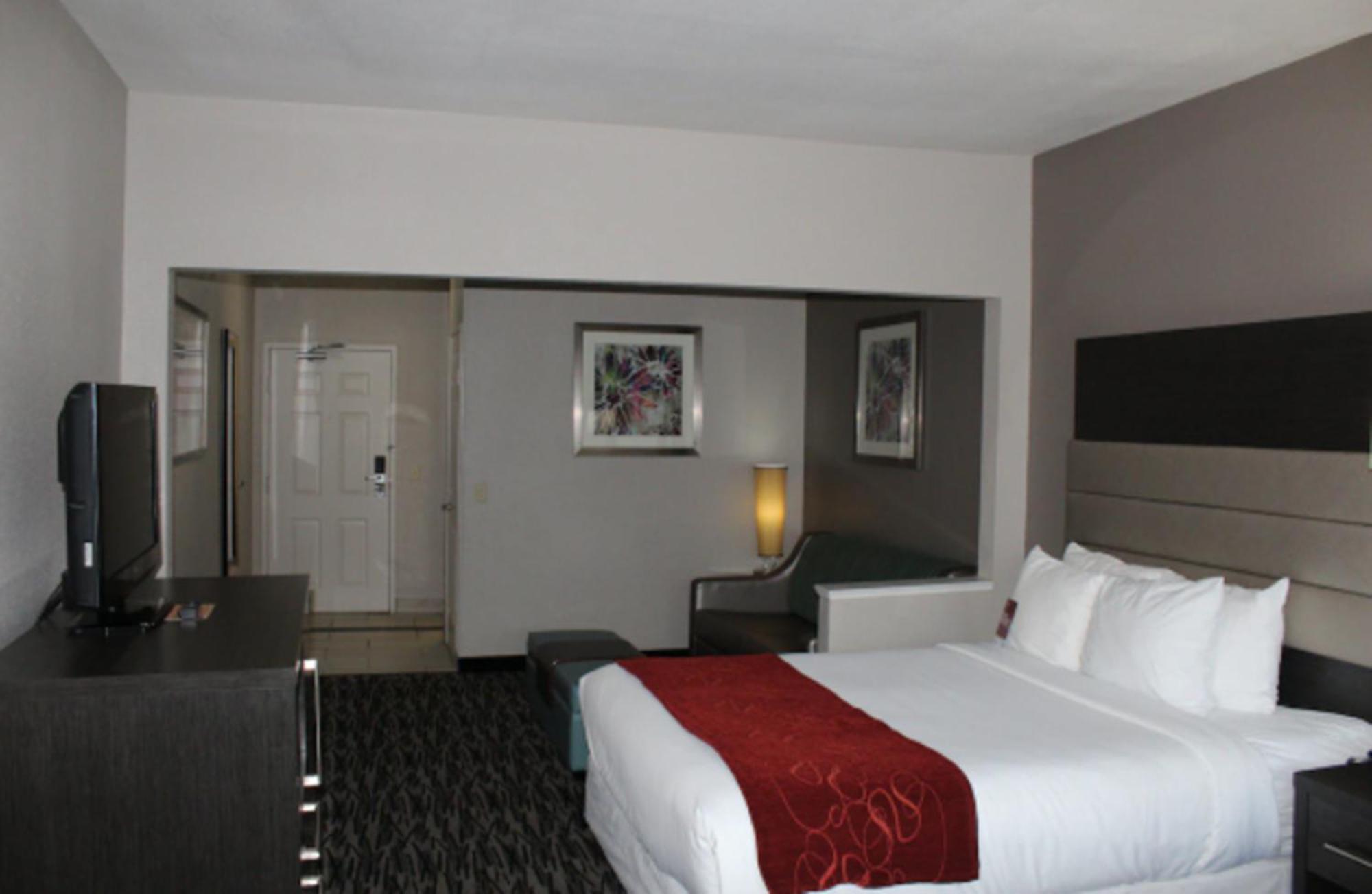 King Suite Non-Smoking